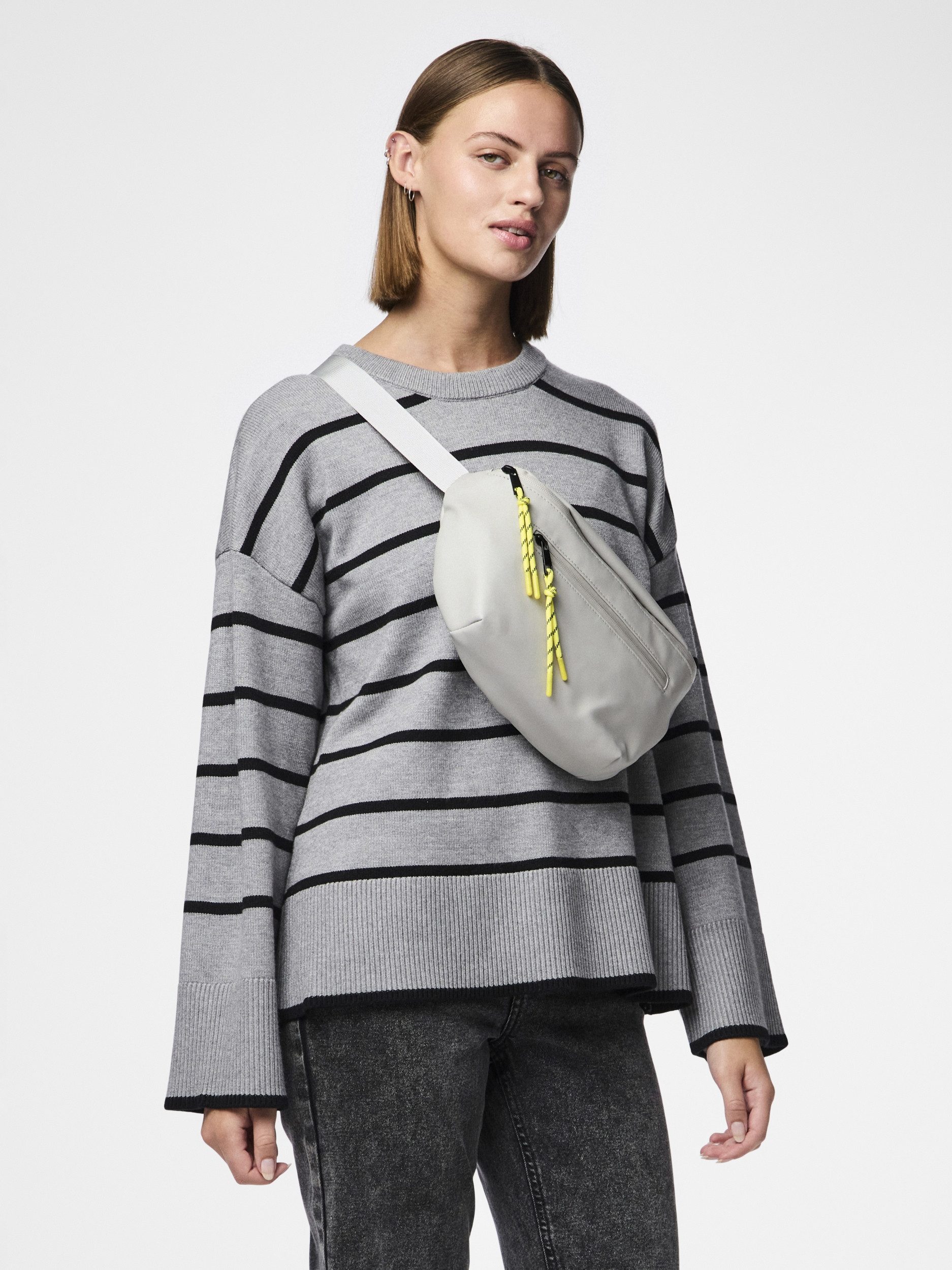 pieces Bauchtasche - Tasche - Umhängetasche - PCNILUA BUMBAG