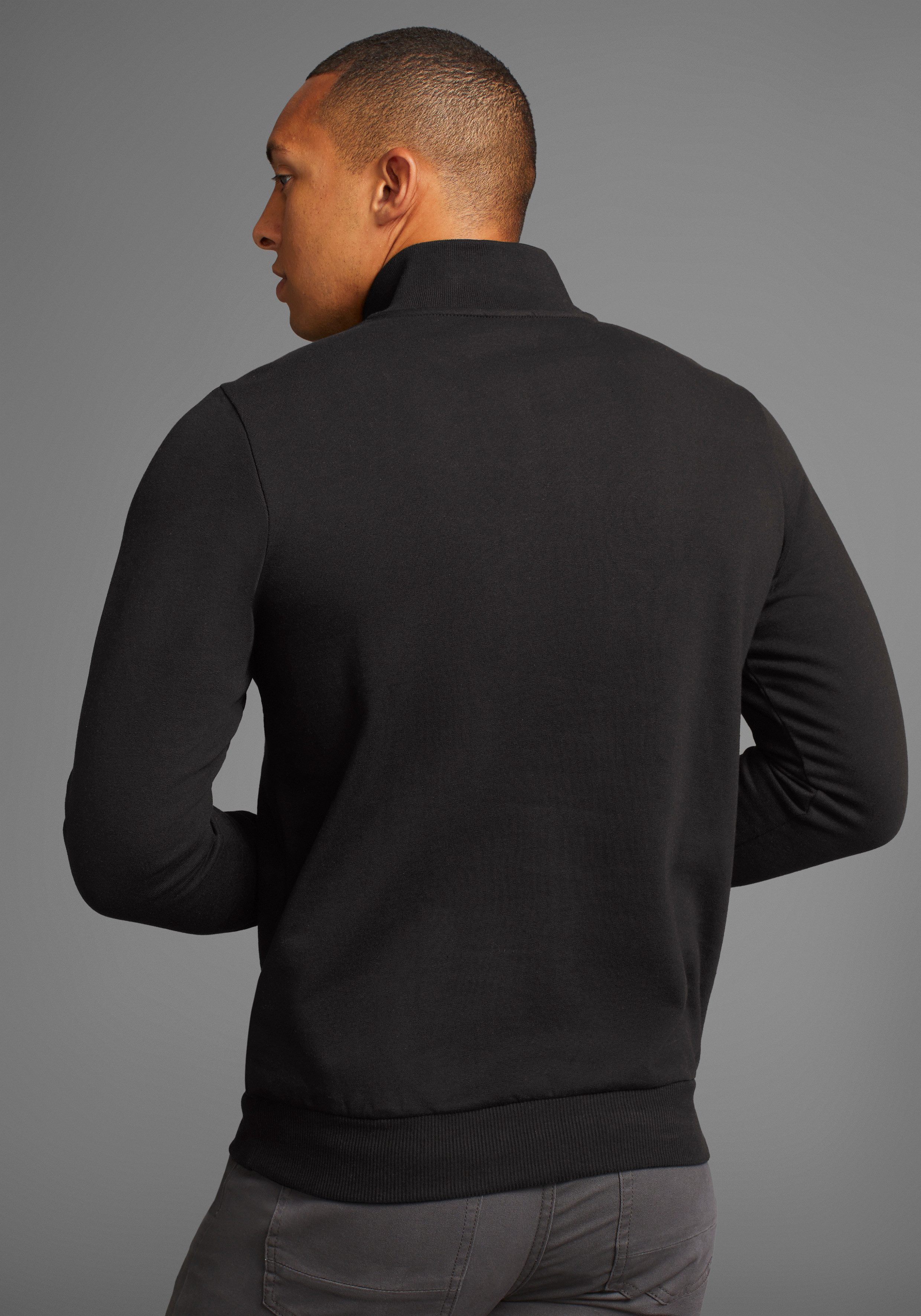 Bruno Banani Sweatshirt mit Troyer Kragen