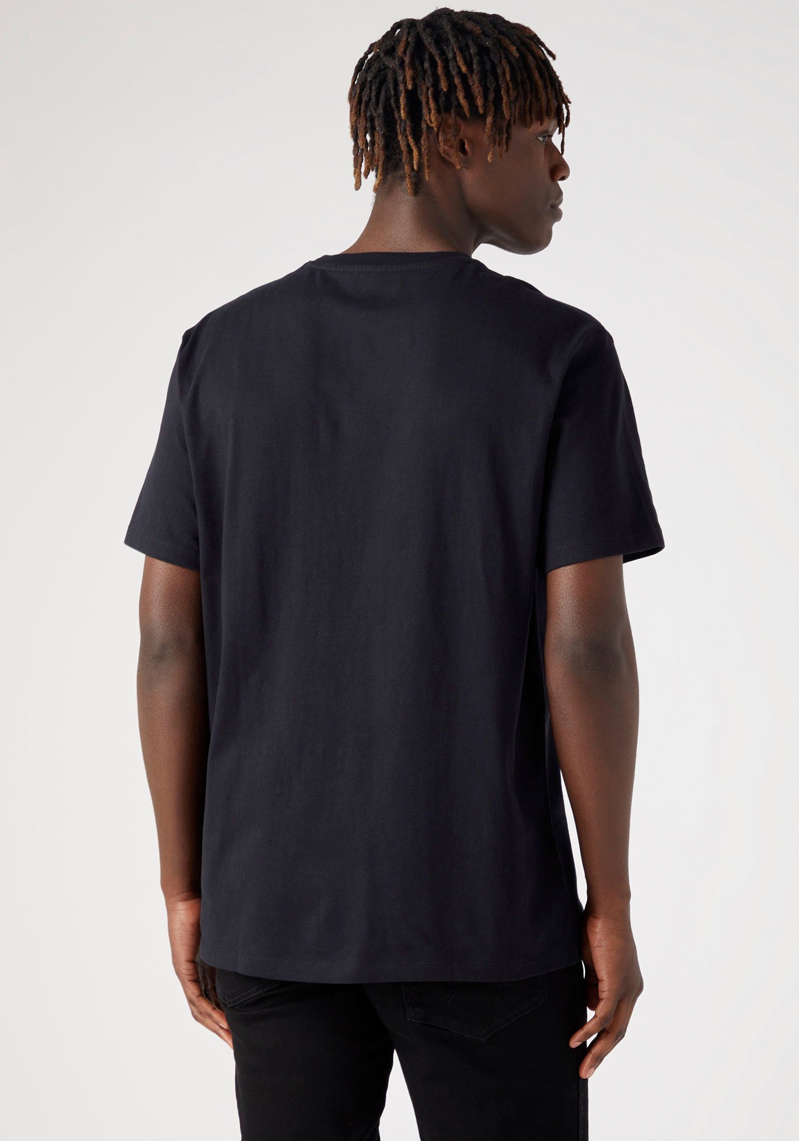 black Print-Shirt Wrangler