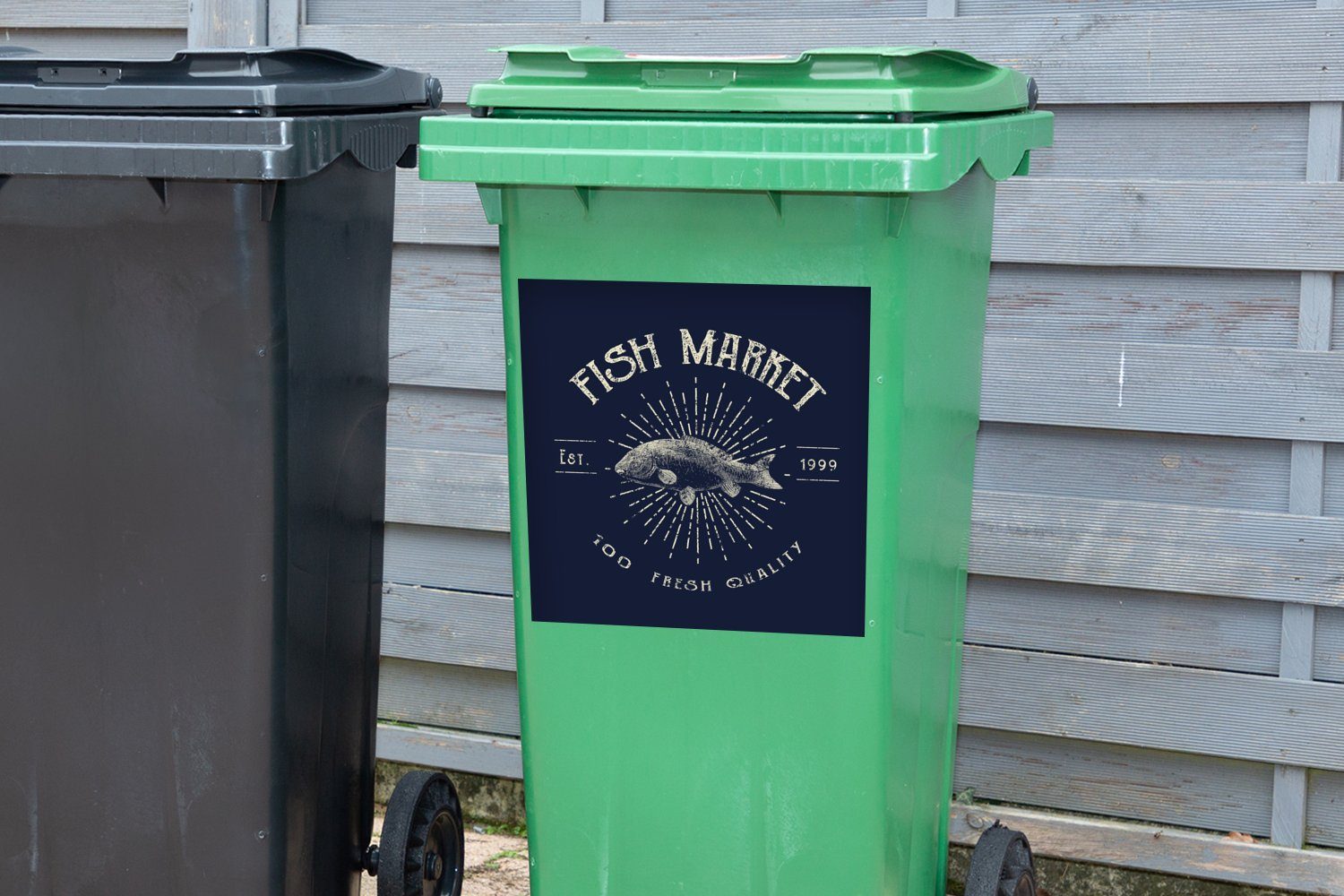 Mülltonne, - Sticker, Text Fisch Jahrgang Container, St), (1 Mülleimer-aufkleber, Wandsticker - Abfalbehälter MuchoWow
