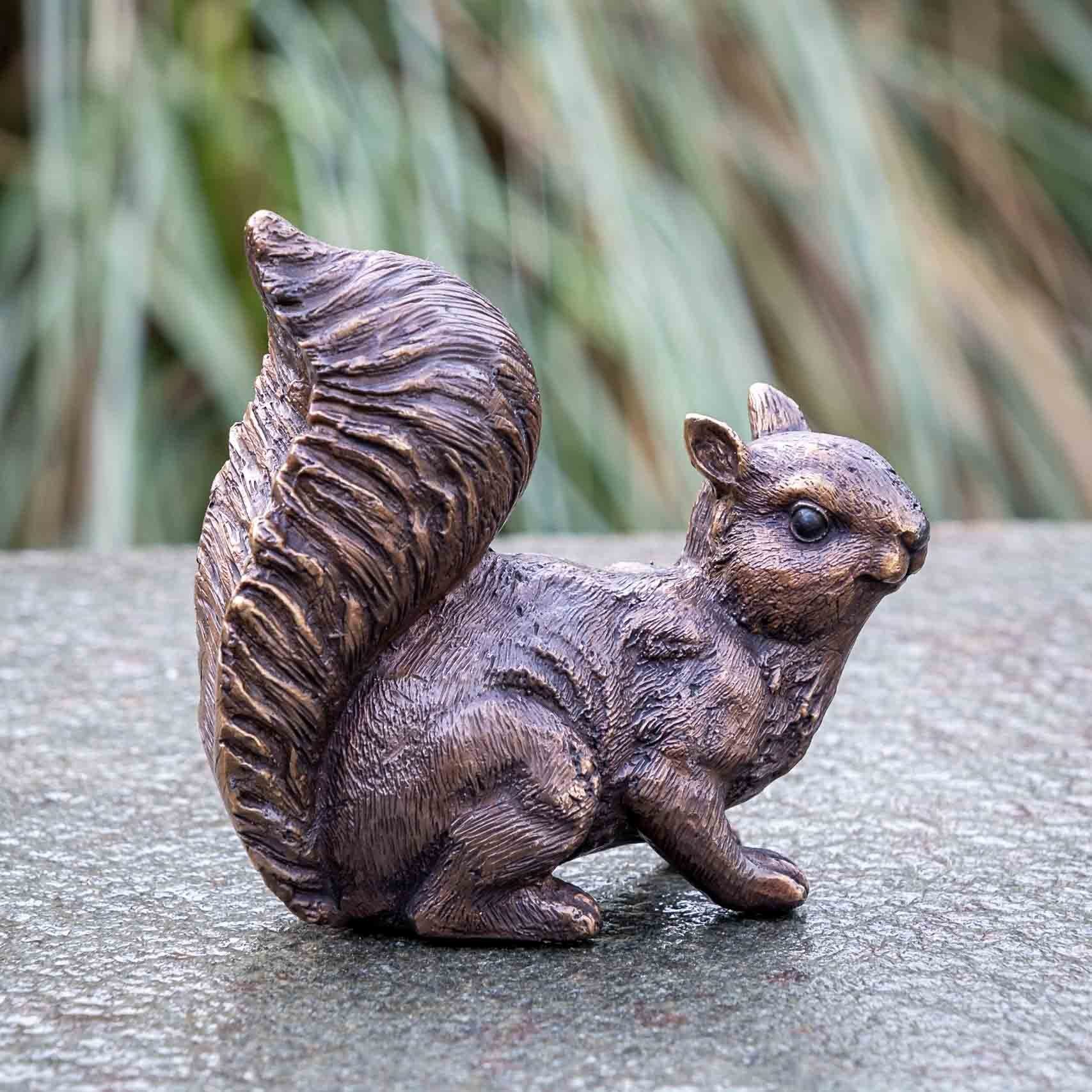 IDYL Gartenfigur IDYL Bronze-Skulptur Eichhörnchen, Bronze