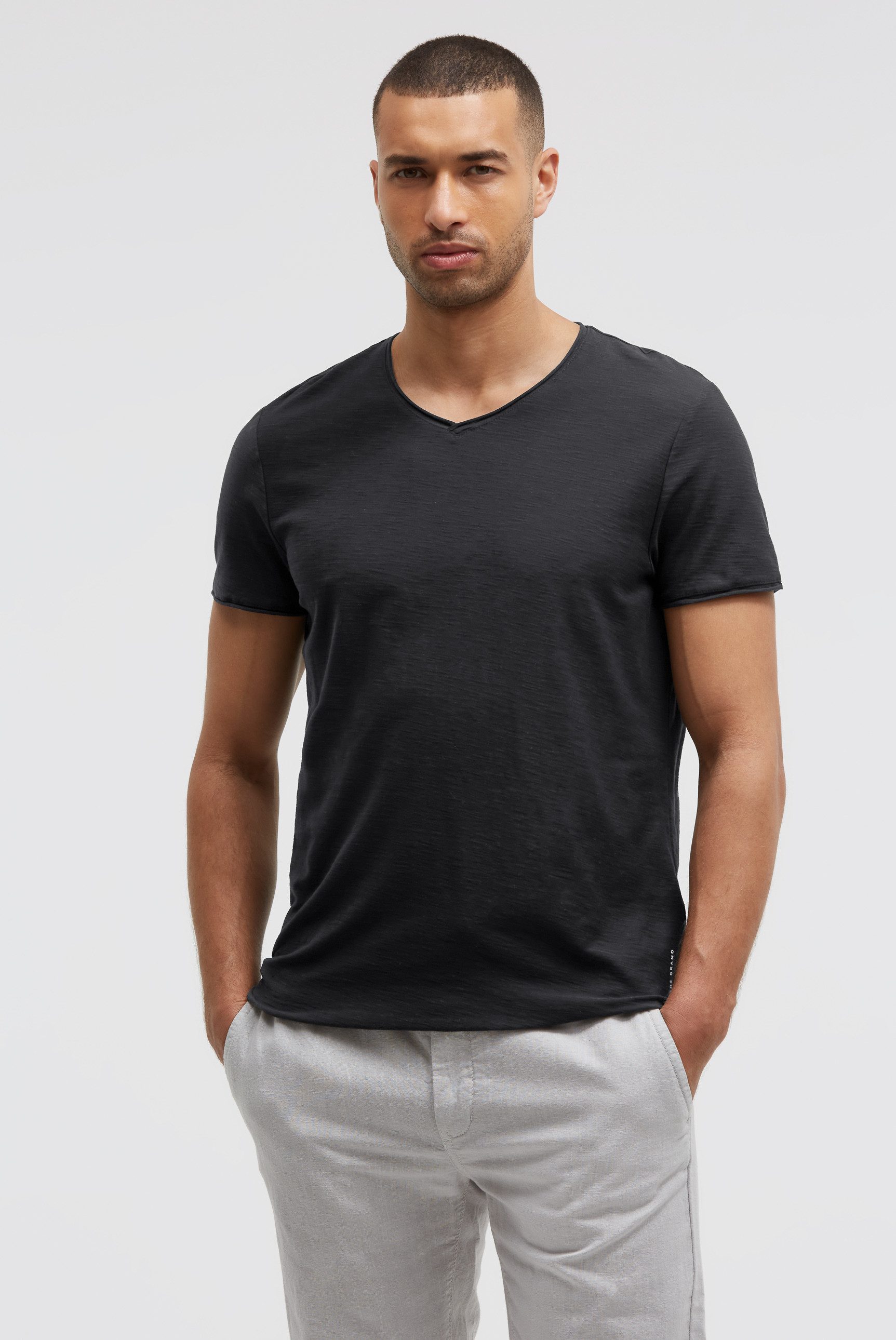 V-Shirt