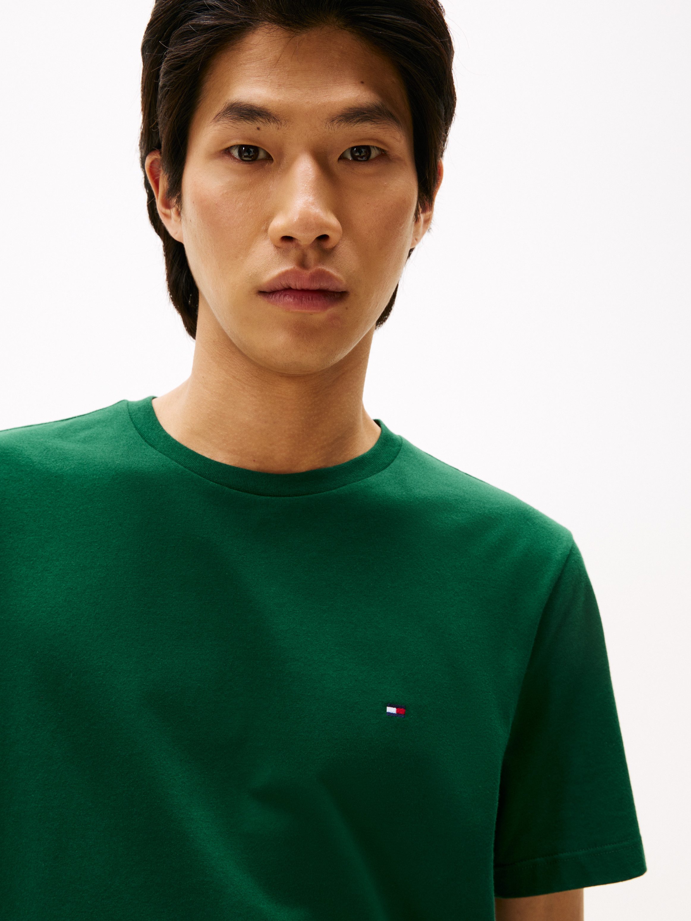 Tommy Hilfiger T-Shirt ESSENTIAL REGULAR FIT SOLID mit Stickerei unifarben, günstig online kaufen