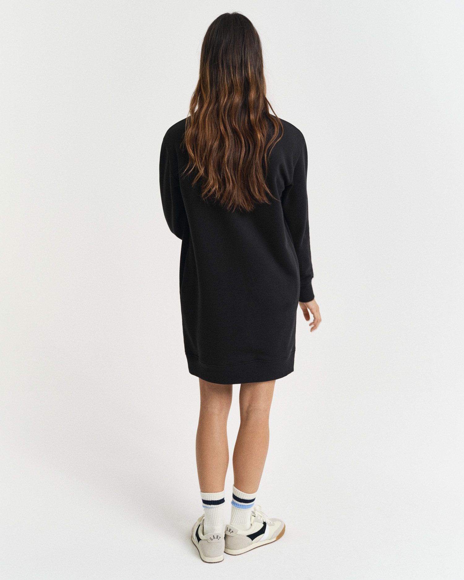Gant Sweatkleid SHIELD C-NECK SWEAT DRESS Shield Sweatkleid mit Rundhalsaus günstig online kaufen