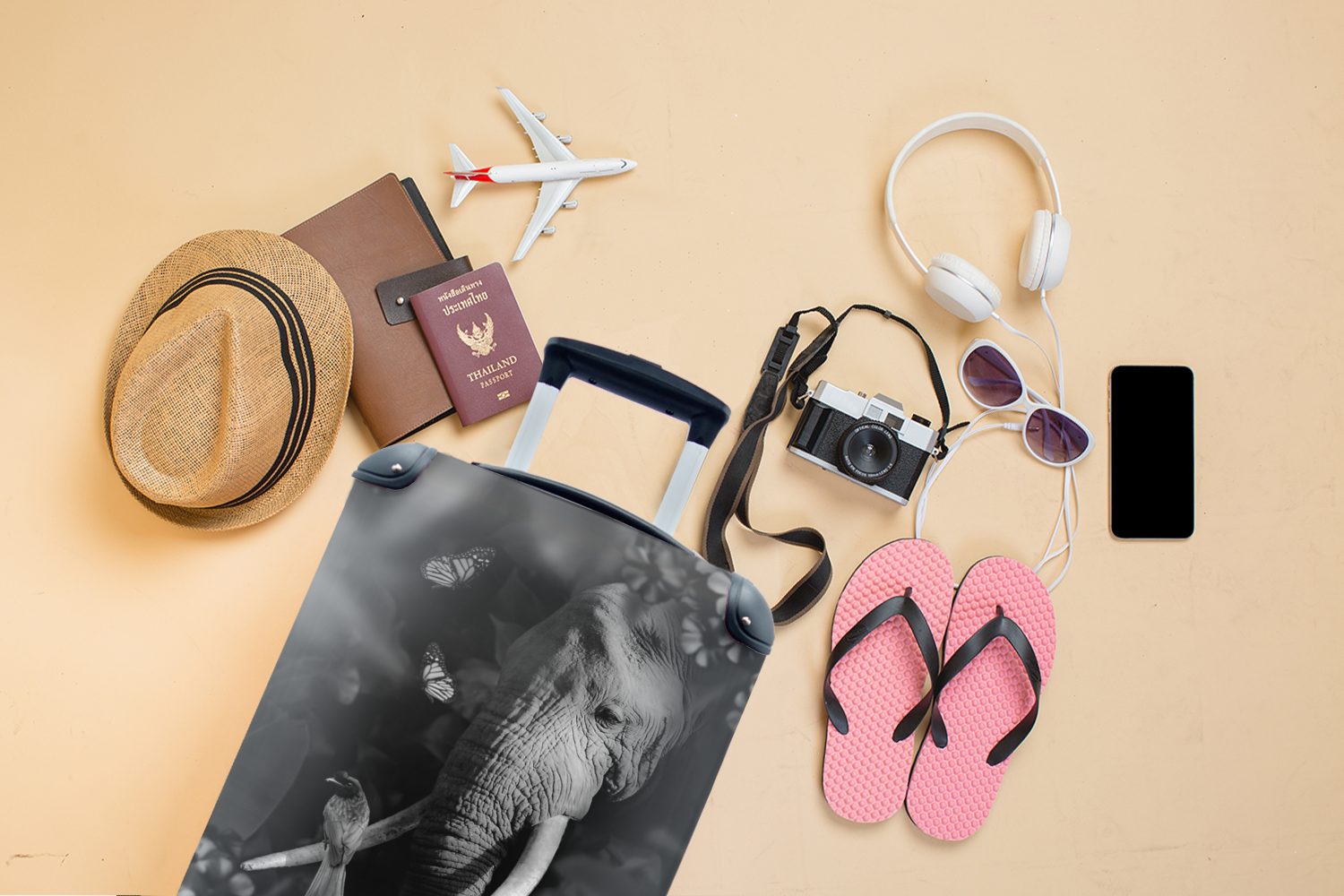 4 Handgepäck Reisetasche Trolley, Vogels mit und schwarz im eines Handgepäckkoffer und, Porträt Dschungel Rollen, Elefanten für Reisekoffer rollen, MuchoWow Ferien, eines -