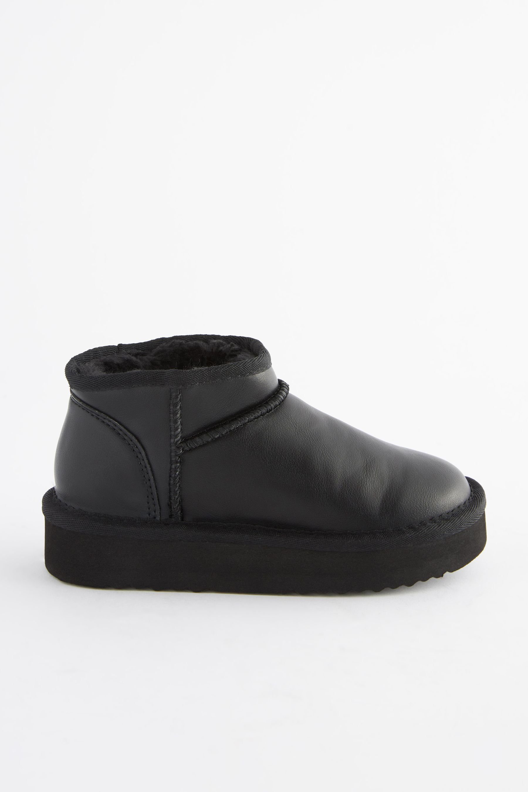 Next Wasserabweisende, warm gefütterte Schlupfstiefel Schlupfstiefel (1-tlg) Black