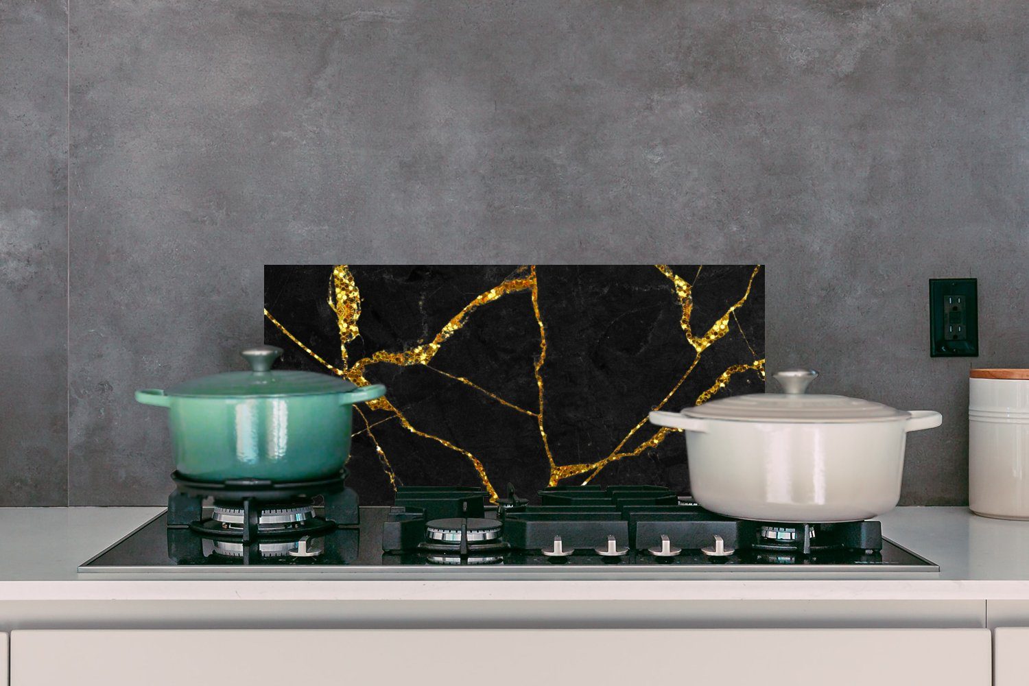 für Gold Schmutzflecken und Küchenrückwand Wandschutz, (1-tlg), 60x30 Glitter, - cm, Fett Marmoroptik - - - Schwarz gegen Küchen Marmor MuchoWow