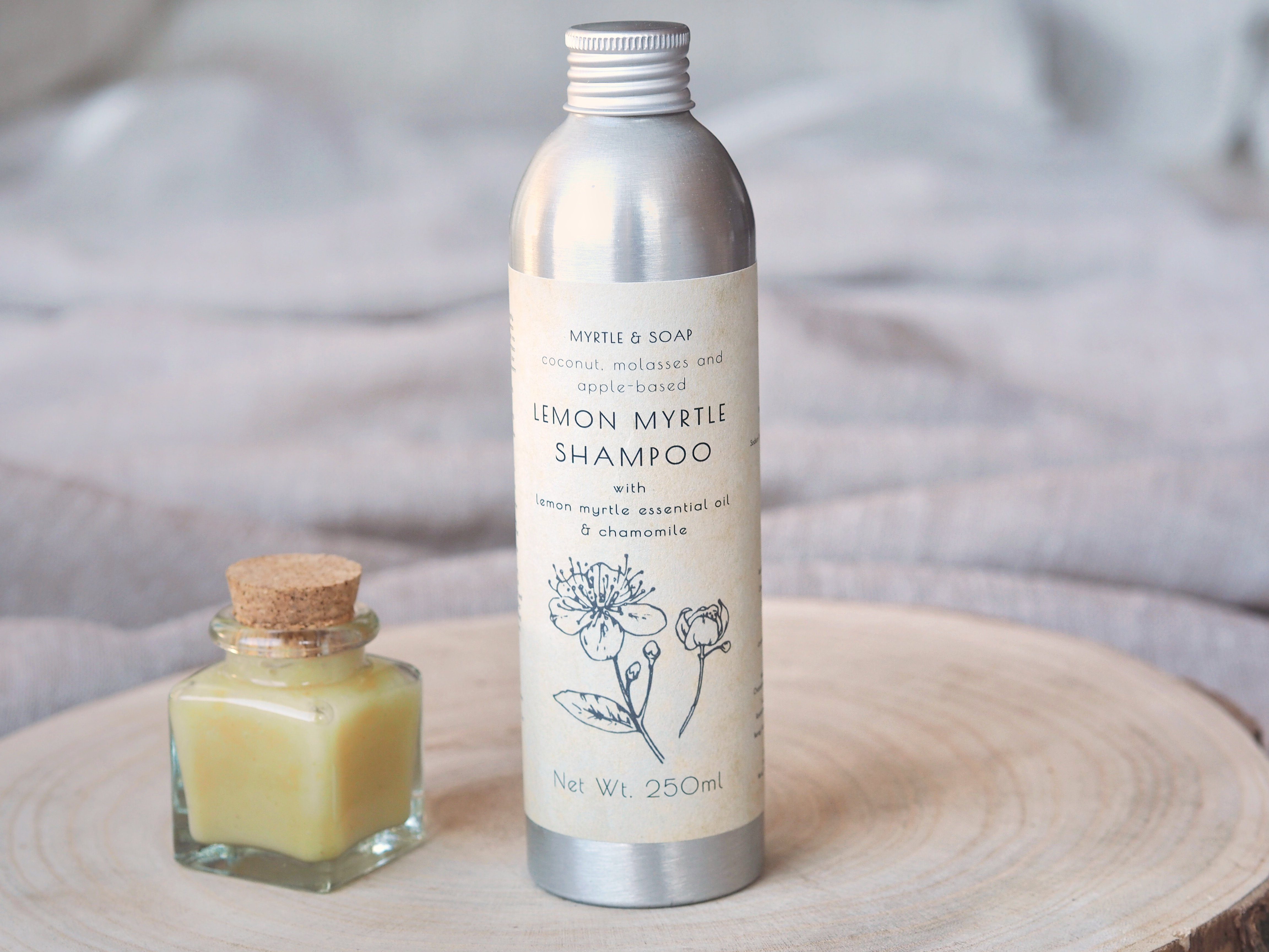 Myrtle & Soap Haarshampoo Veganes LEMON MYRTLE SHAMPOO mit Kamille und  Zitronenmyrtenöl, Handgefertigt, Clarifying Shampoo, Ohne Sulfate