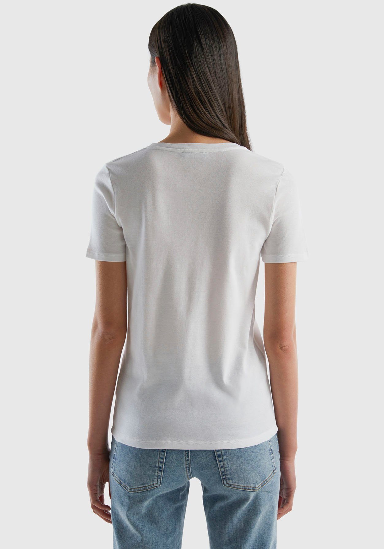 United Colors of Benetton T-Shirt mit modischem V-Ausschnitt