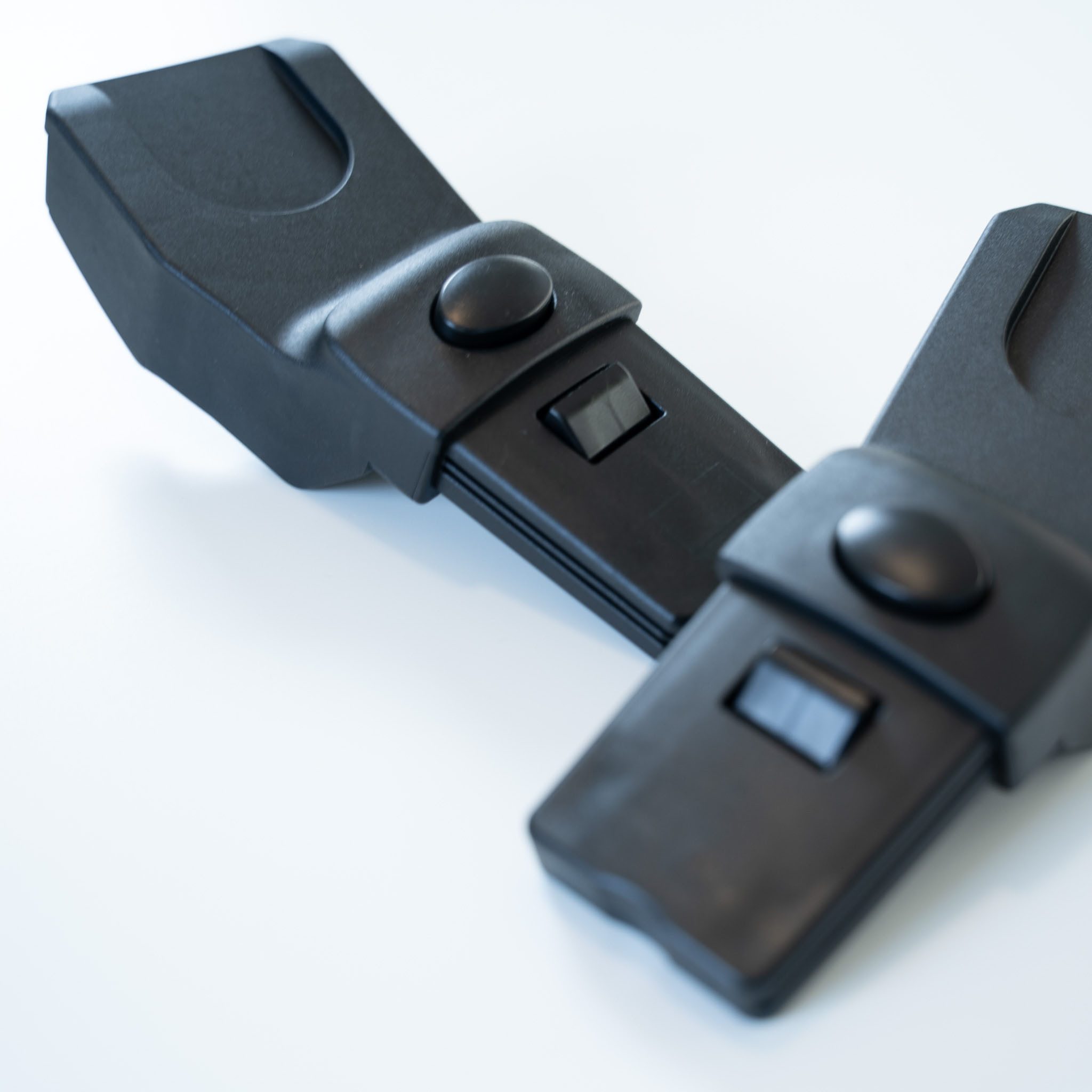 BabyGo Adapter für Kinderwagen Adapter Duo universal (2-tlg), passend für Kinderwagen BabyGo Duo