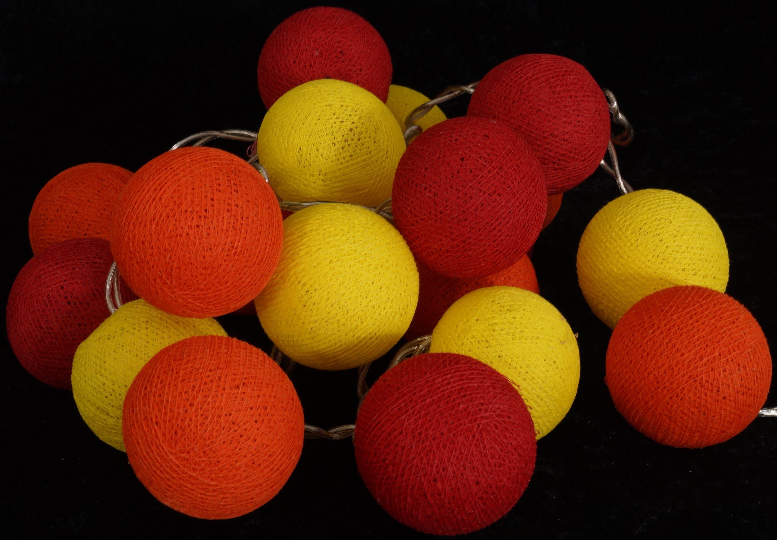 Ball LED LED-Lichterkette Lichterkette rot/gelb Guru-Shop Lampion.. Kugel Stoff