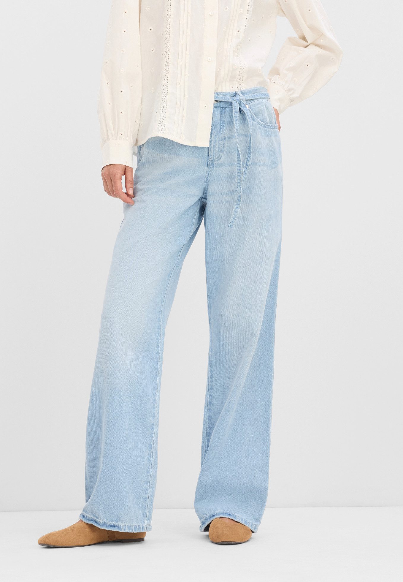 bonprix Weite Jeans lockerer Loose Fit, low Stretch Denim, 5-Pocket-Design