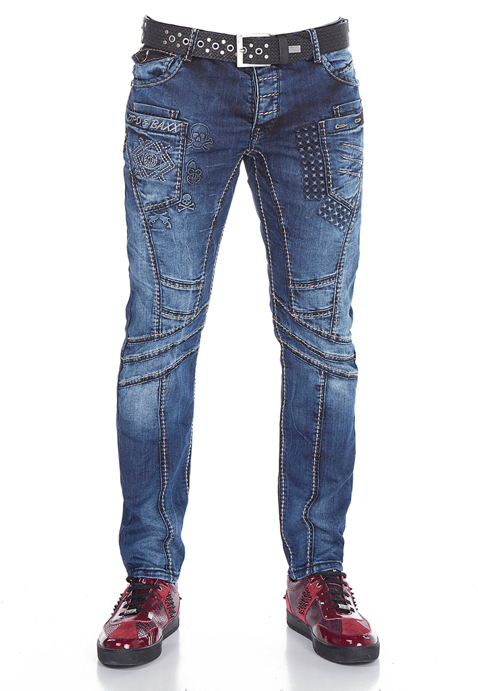 Cipo & Jeans mit Baxx Straight-Fit Bequeme Ziernähten in trendigen