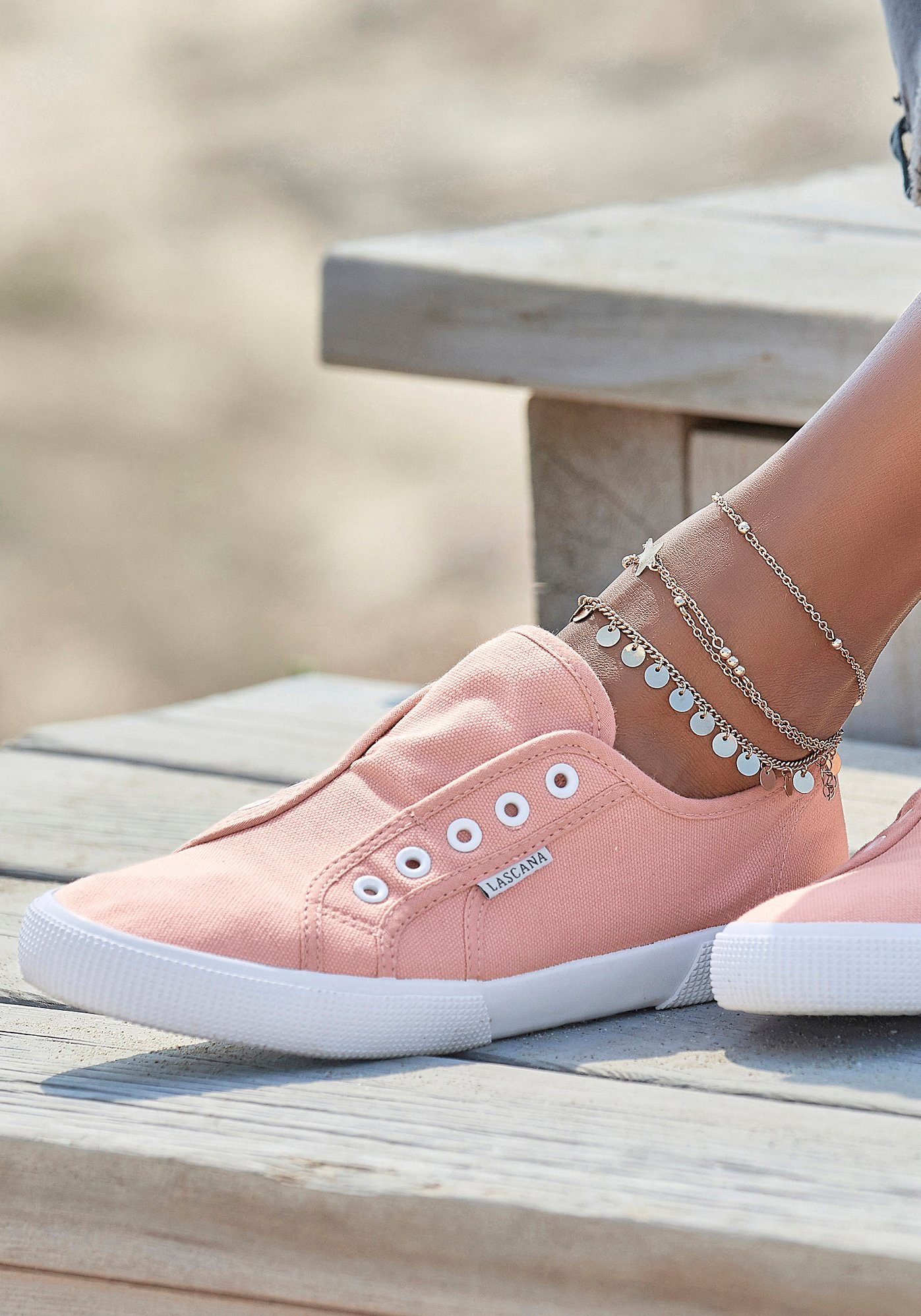 LASCANA Sneaker Slipper, Halbschuh bequem zum Reinschlüpfen VEGAN günstig online kaufen