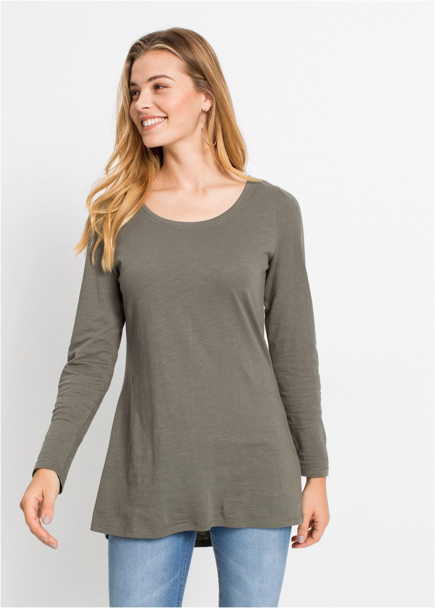bonprix Langarmshirt lockere Passform, Langarm-Design, abgerundeter Saum, aus Baumwolle