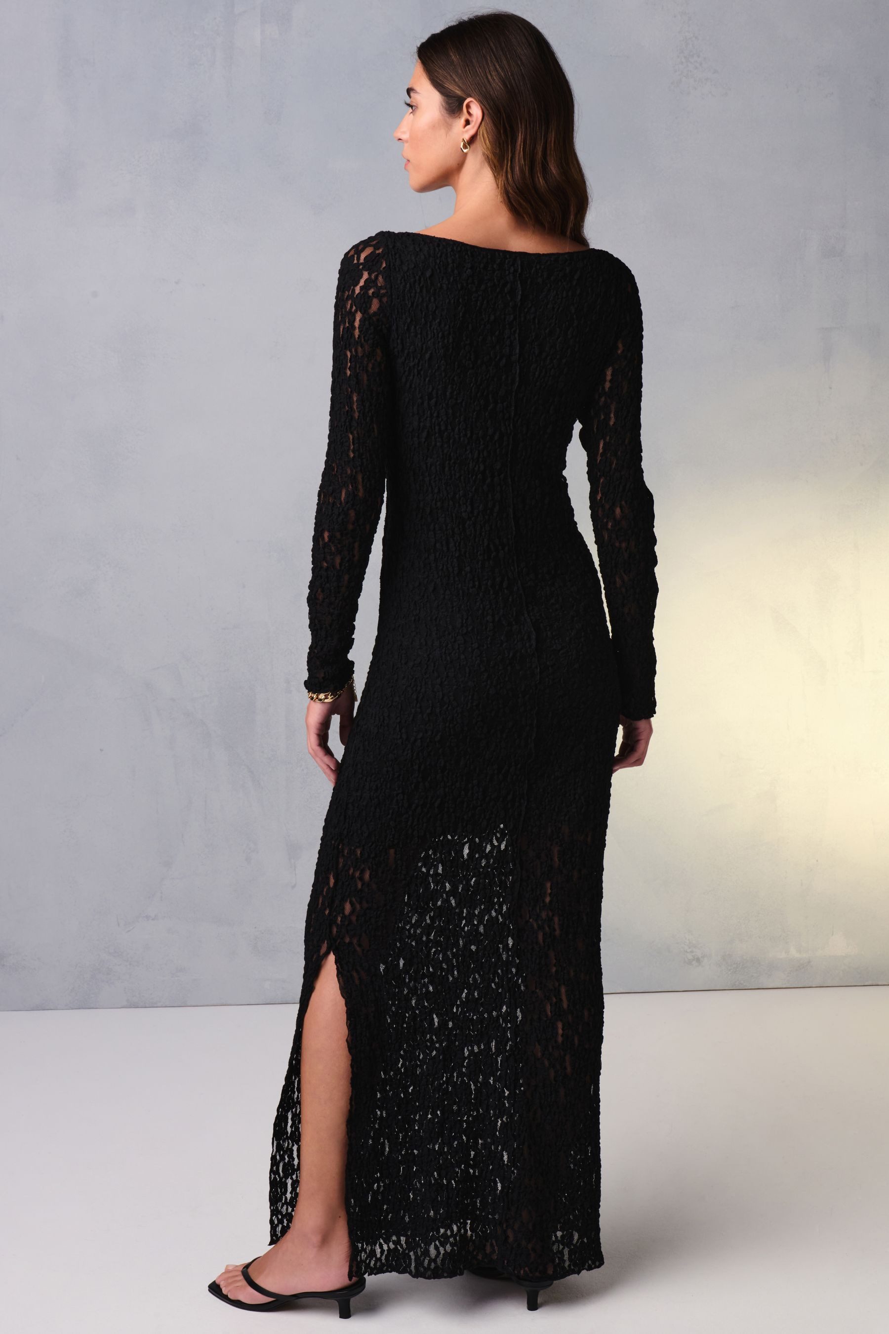 Next Maxikleid Langärmeliges Maxikleid aus Spitze günstig online kaufen