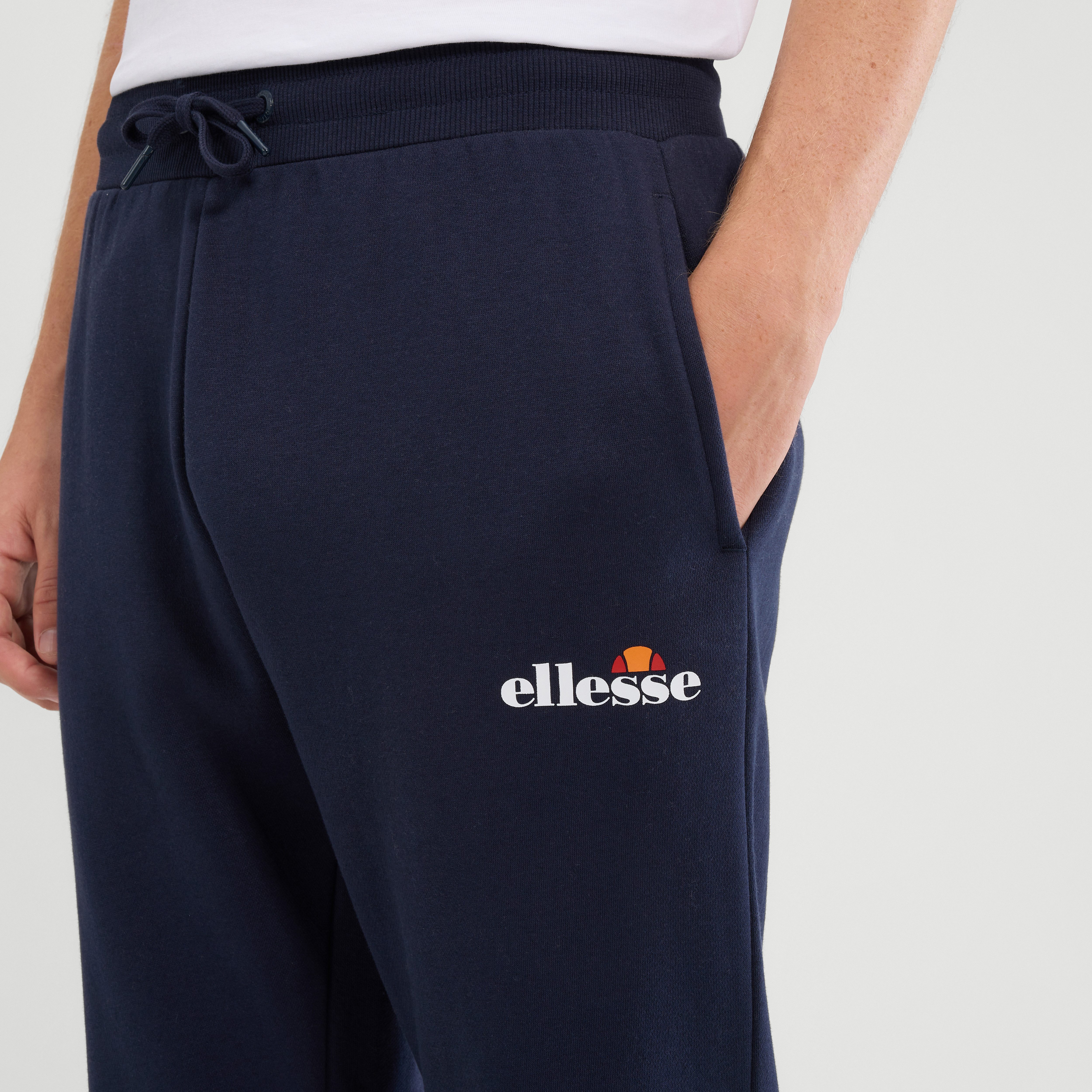 Ellesse Jogginghose CRAVO 2 JOG PANT mit abgestepptem Bündchen, aus Baumwolle und Polyester