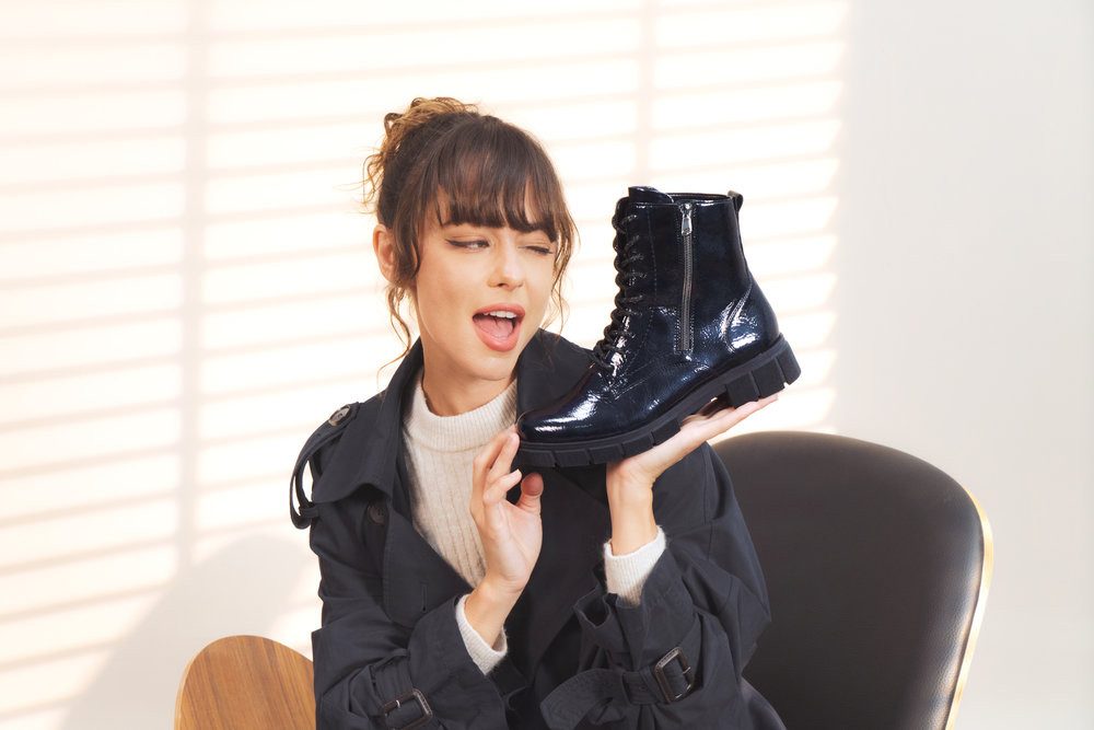 Remonte Schnürstiefelette Schnürboots, Stiefelette, Profilsohle, mit Glitze günstig online kaufen