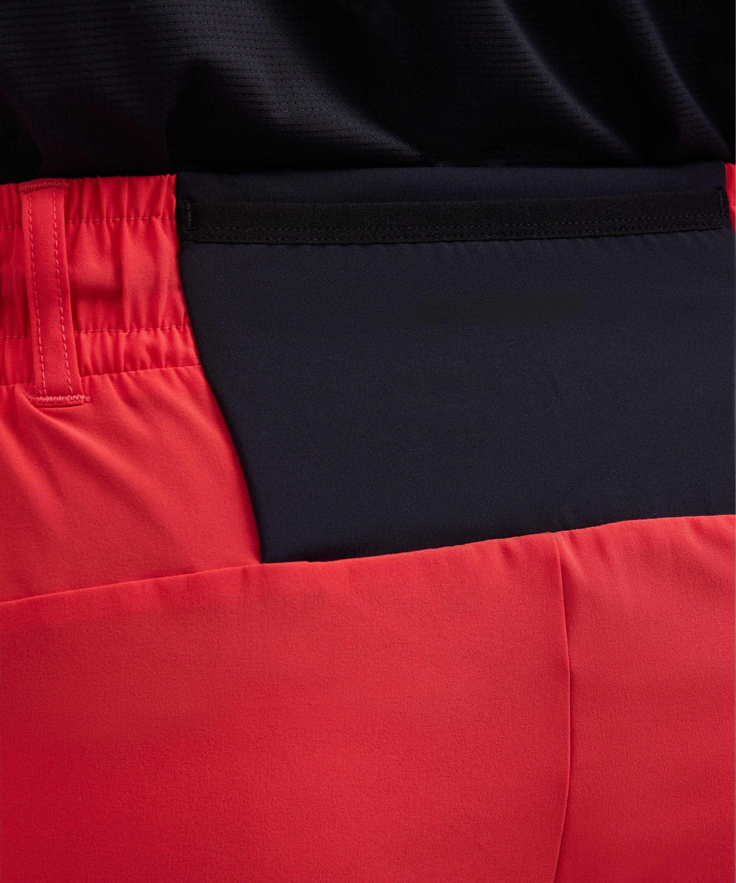FALKE Laufshorts Shorts mit schneller Rücktrocknung (1-tlg) mit schneller Rücktrocknung