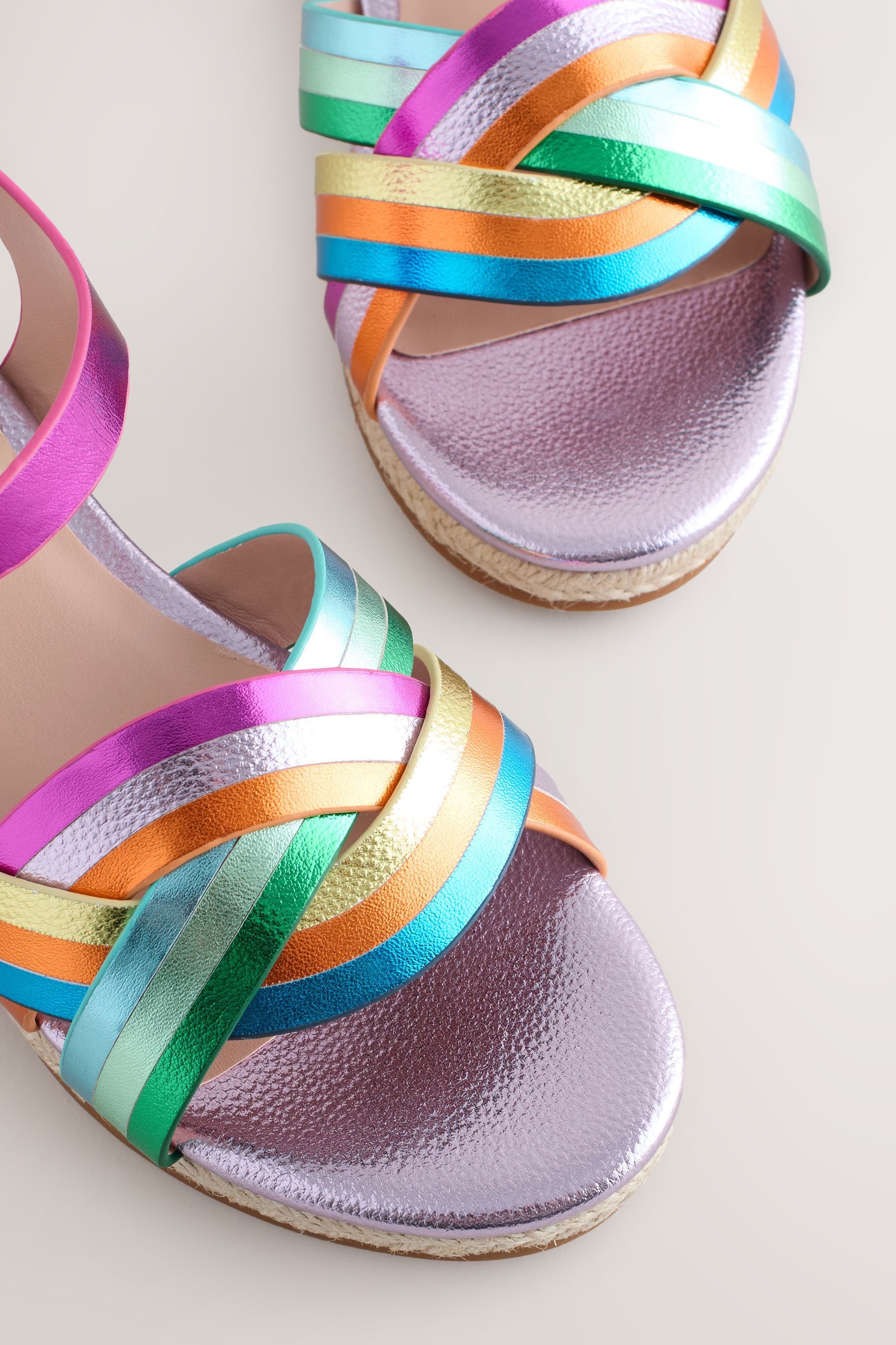 Next Keilabsatz-Sandalen in Weboptik Keilsandalette (1-tlg)