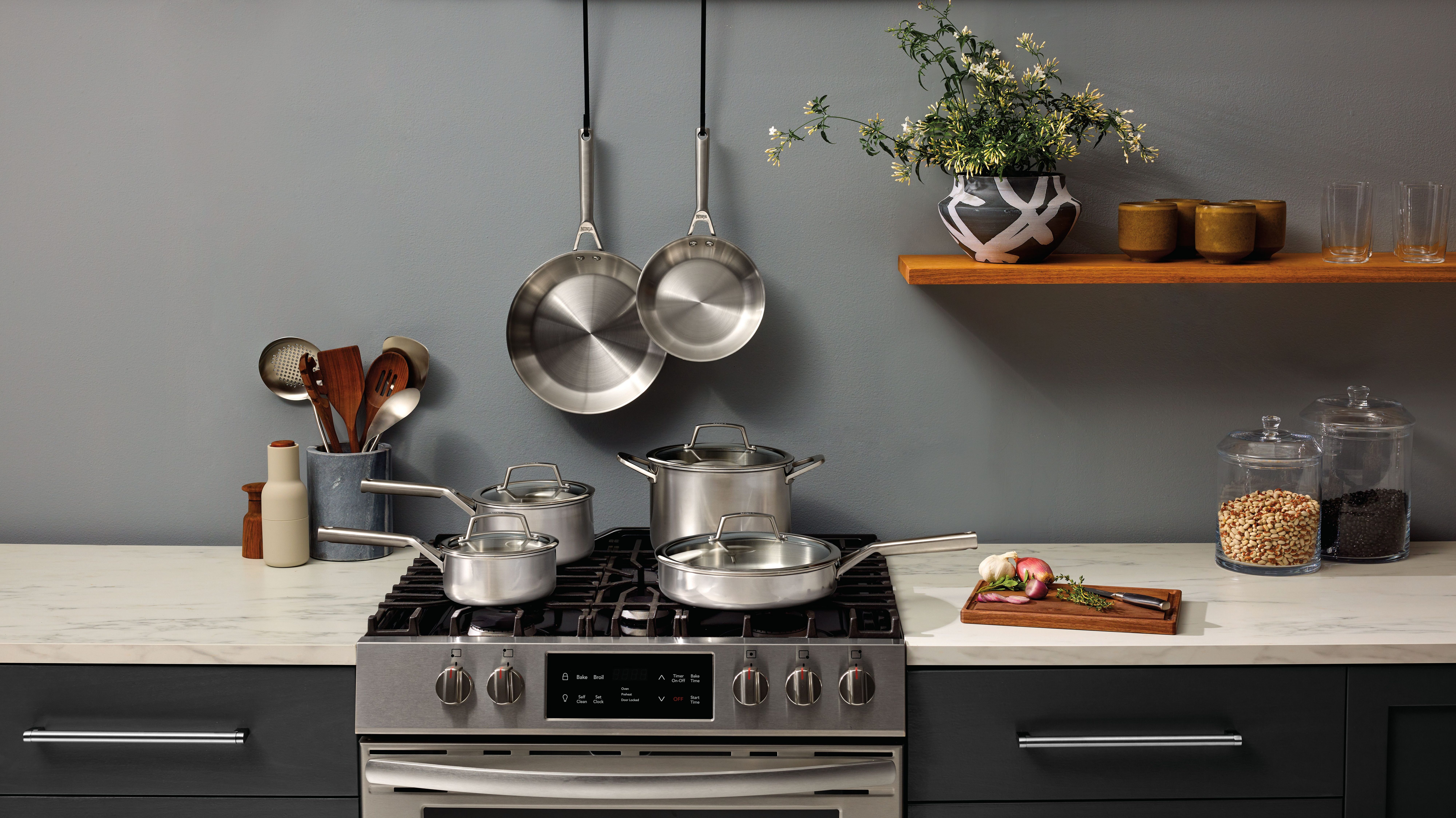 NINJA Bratpfanne Ninja EverClad Edelstahl-Bratpfanne (26 cm) C90126DE, Edelstahl (1-tlg), Entwickelt für den Einsatz unter schwierigsten Kochbedingungen