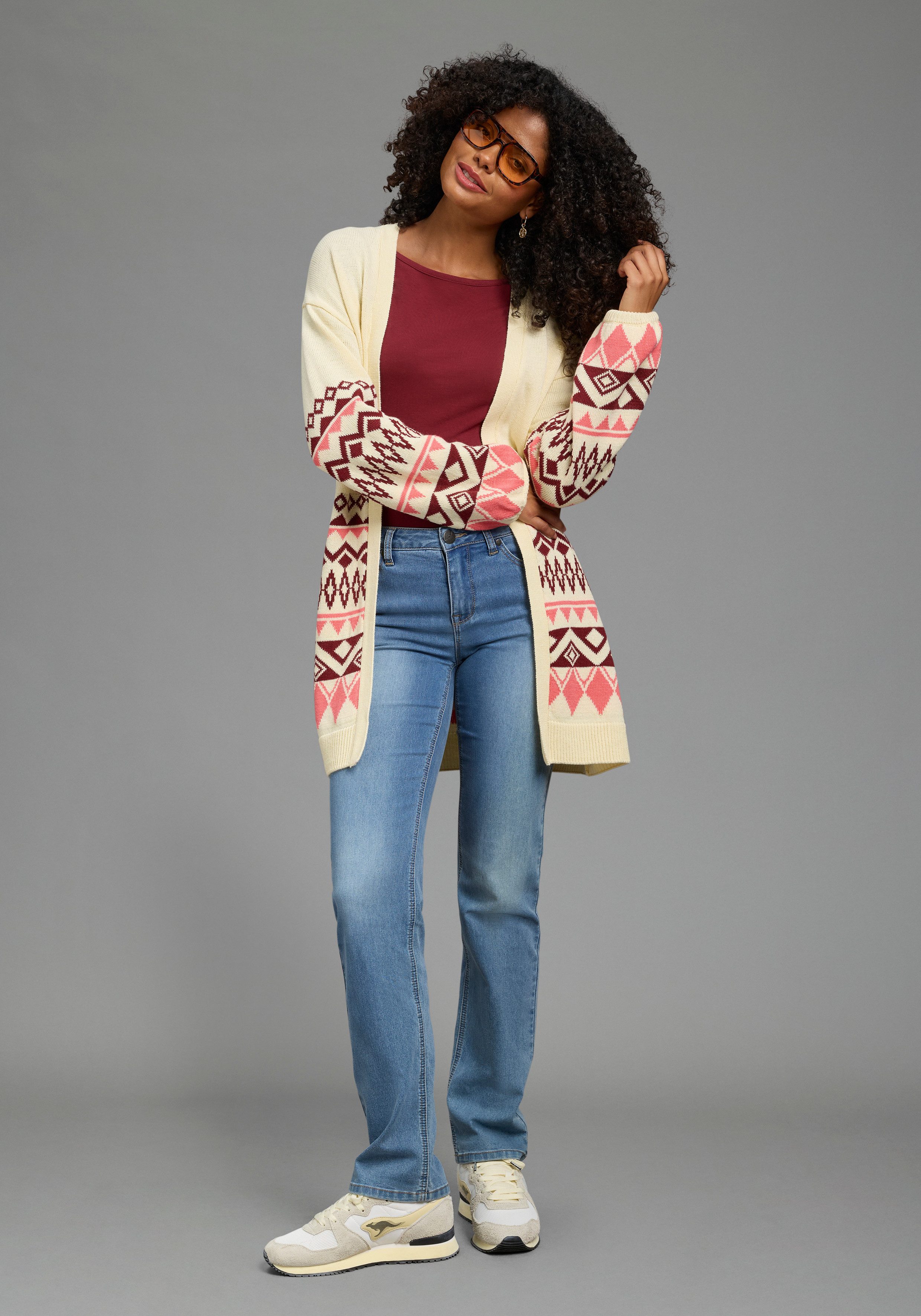 Zum Outfit 12