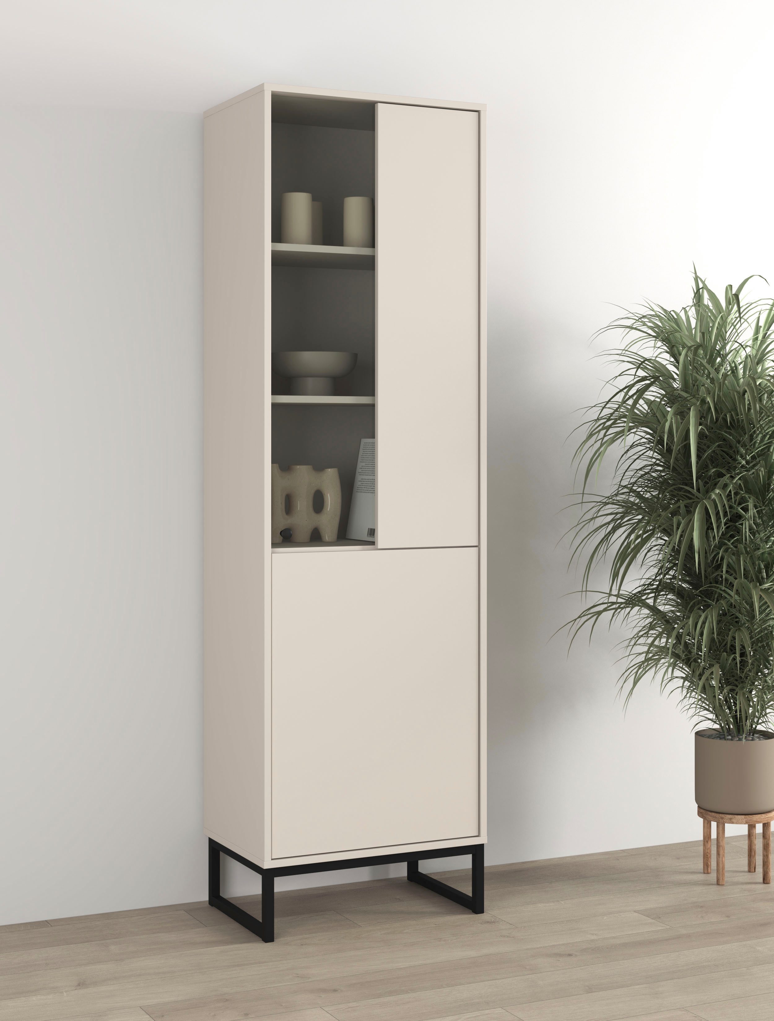 OTTO home Vitrine Loft, Höhe 180 cm, moderne Standvitrine mit 2 Türen, Metallkufen Hochschrank mit viel Stauraum, Glastür und verstellbaren Einlegeböden