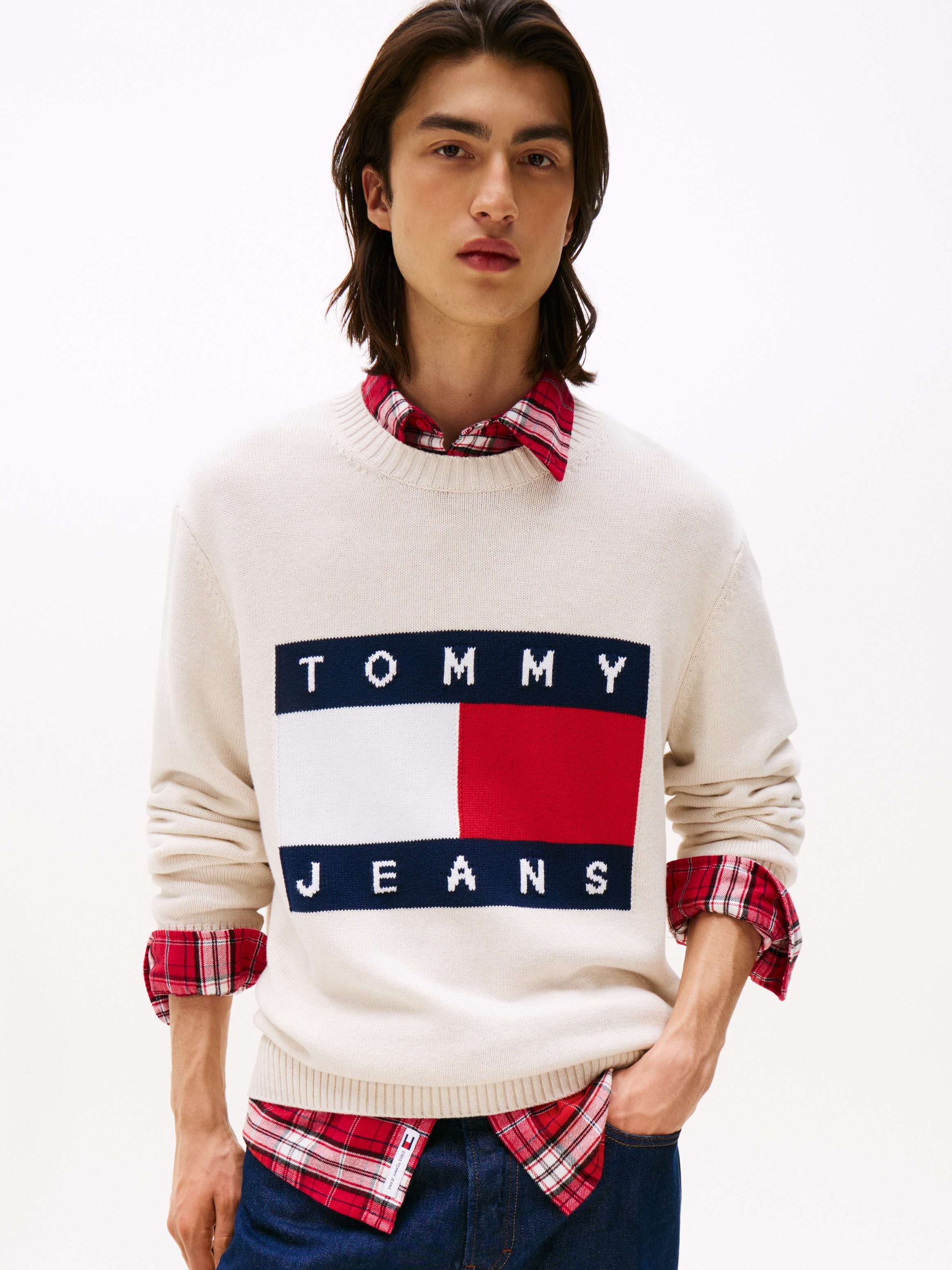 Tommy Jeans Strickpullover TJM MELANGE FLAG SWEATER Regular Fit, Rundhals Retro Flag Classic