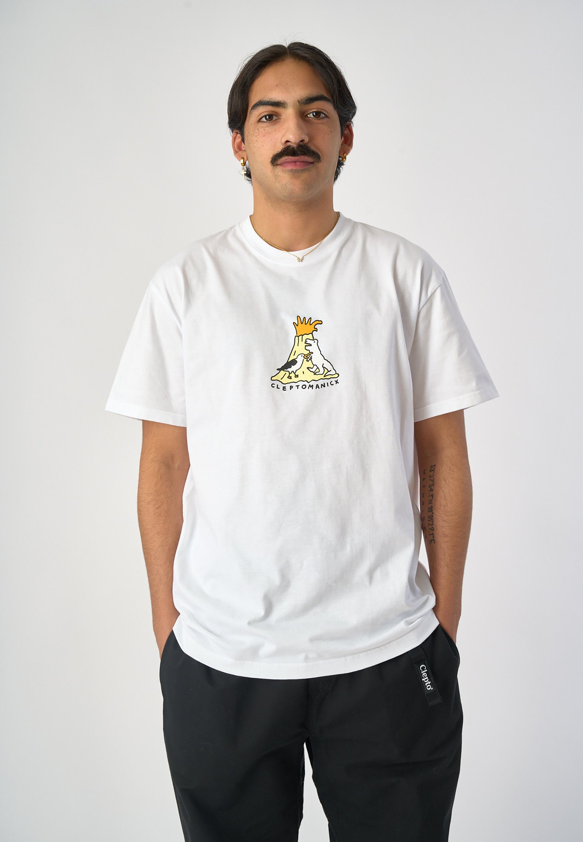 Cleptomanicx T-Shirt Vulcan Gull mit stylischem Frontprint weiß