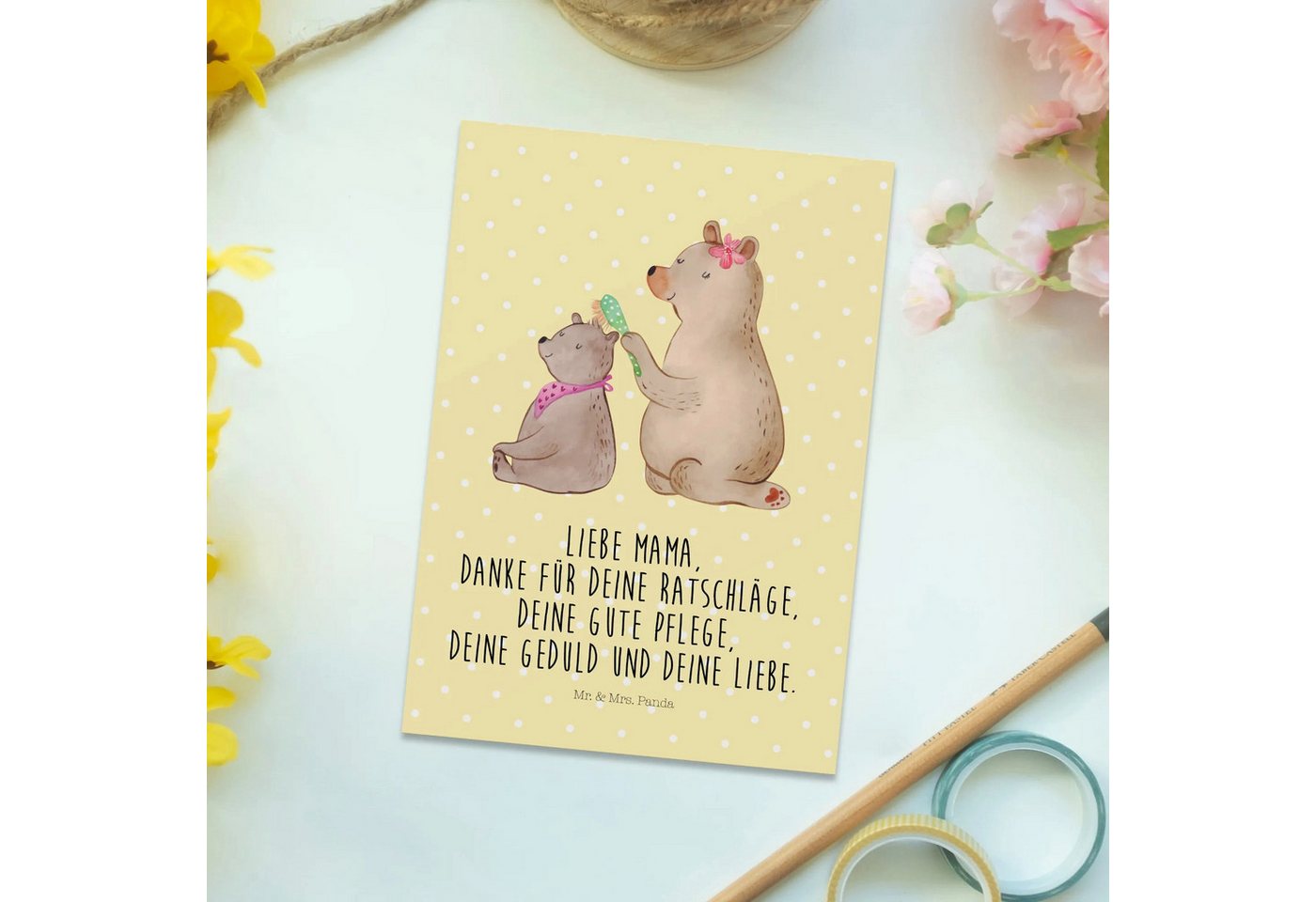 Thumbnail - Mr. & Mrs. Panda Postkarte Bär Kind - Gelb Pastell - Geschenk, Muttertag, Vatertag, Ansichtskart, Lustige Sprüche