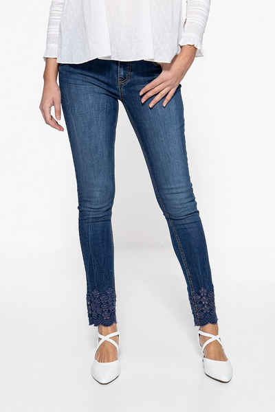 ATT Джинси Slim-fit-Jeans Chloe mit floralen Lockstickereien am Saum