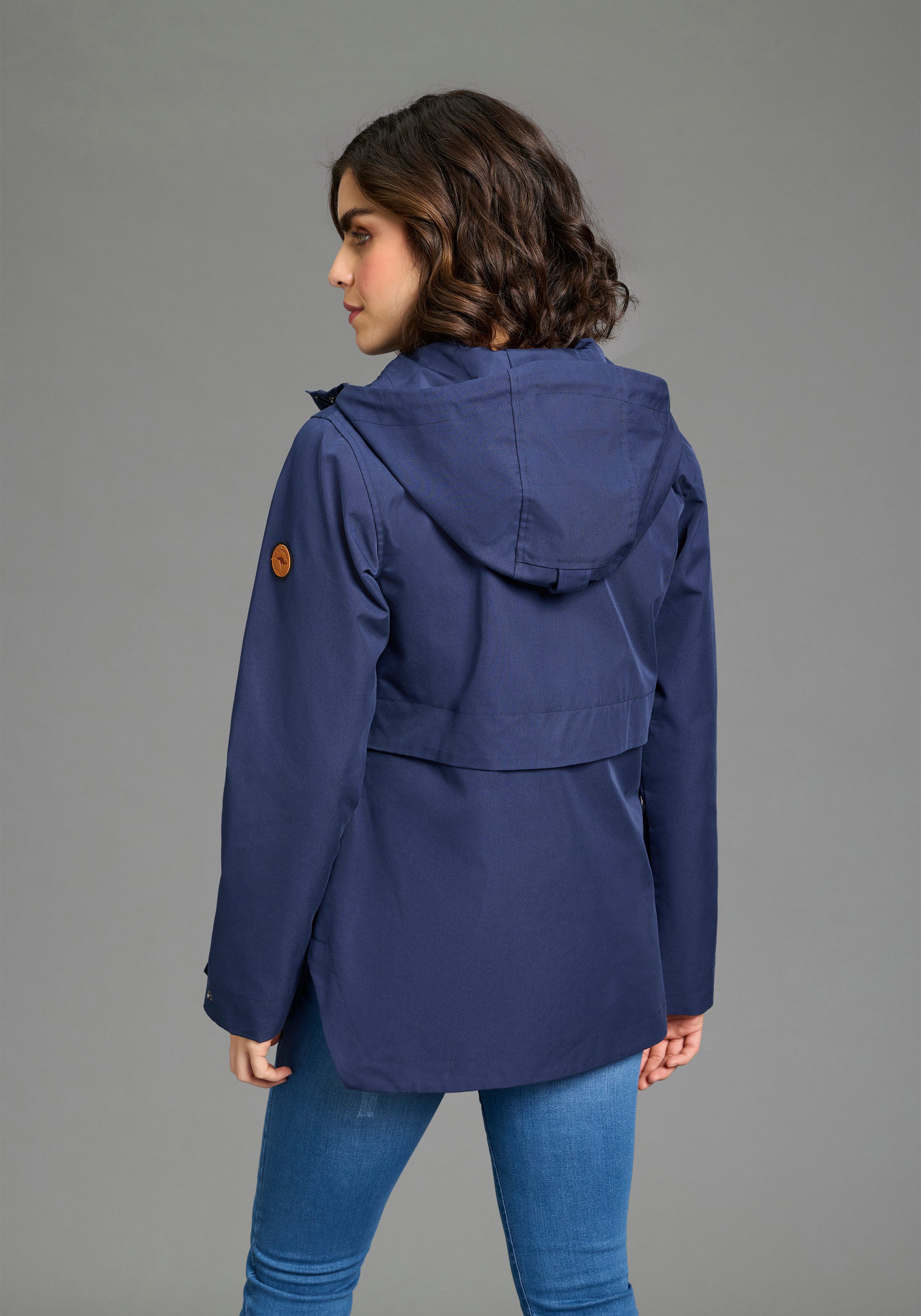 KangaROOS Outdoorjacke Übergangsjacke gefütterte Kapuze, Kordelzug, Klappentaschen