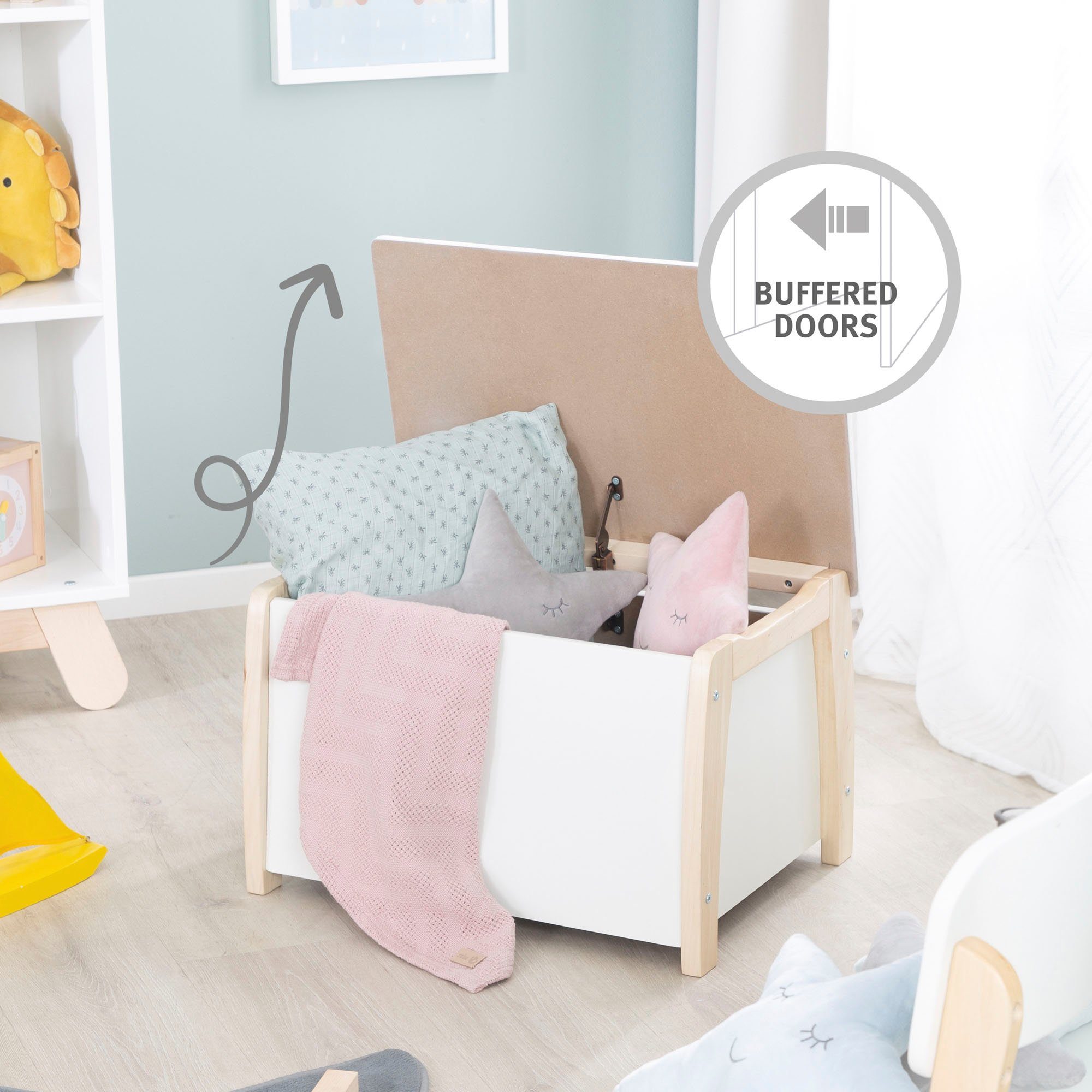 roba® Truhe weiß lackiert, mit Deckelbremse; fürs Kinderzimmer