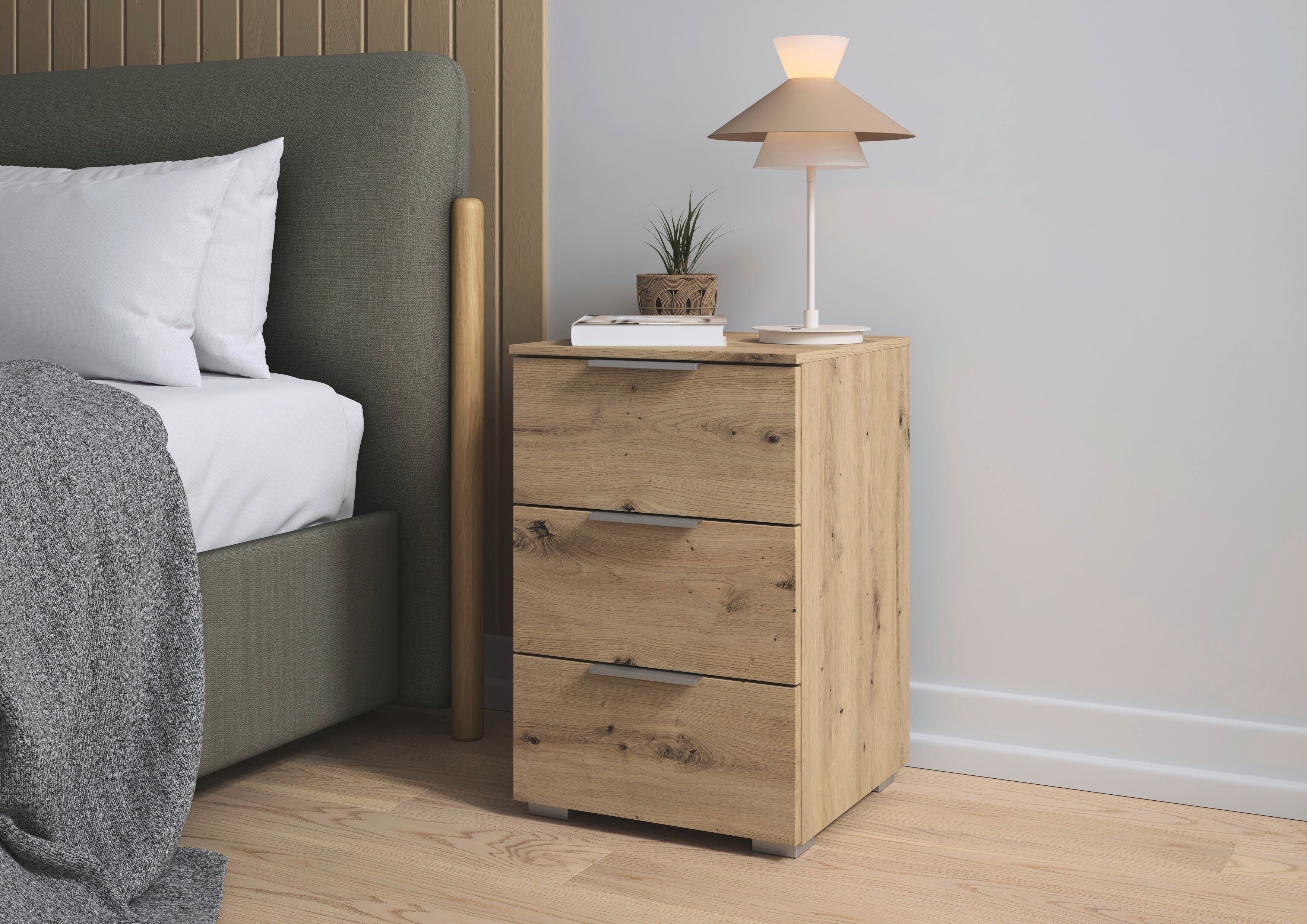 OTTO home Nachtkommode Nachttisch Nachtschrank Schubladen Sideboard Schubladenkommode ASTANA (Breite 40 cm / Höhe 61 cm), mit 3 geräumigen Schubladen, Kantengriff in Alufarben MADE IN GERMANY