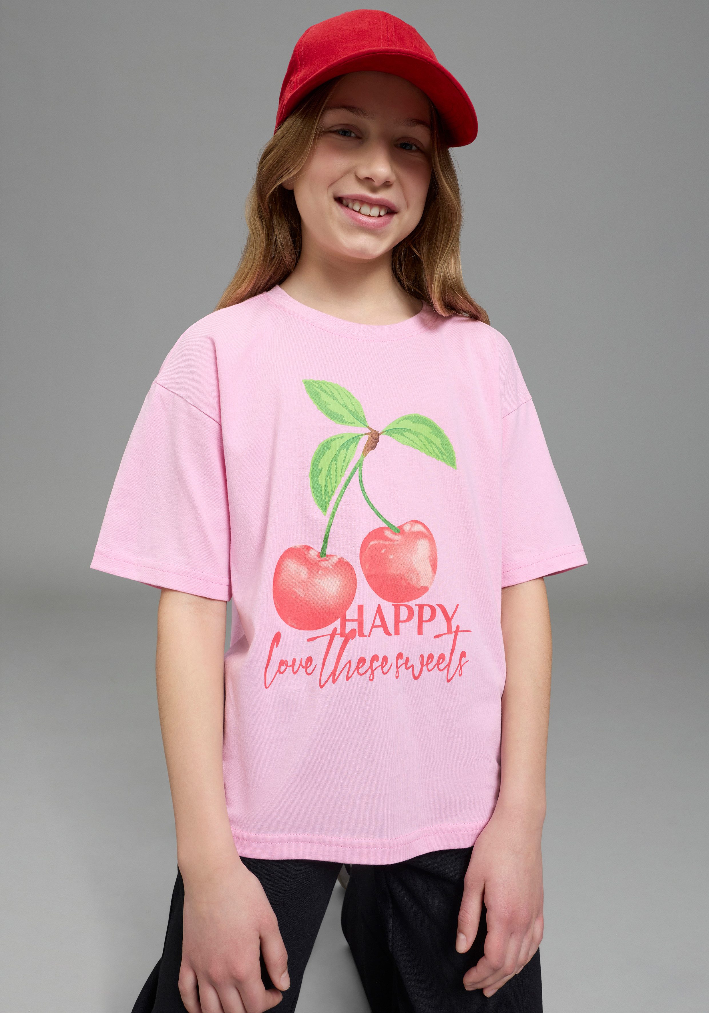 KIDSWORLD T-Shirt Shirt mit Kirschen-Print lässige Passform, Kurzarm, bedruckt, aus Baumwolle