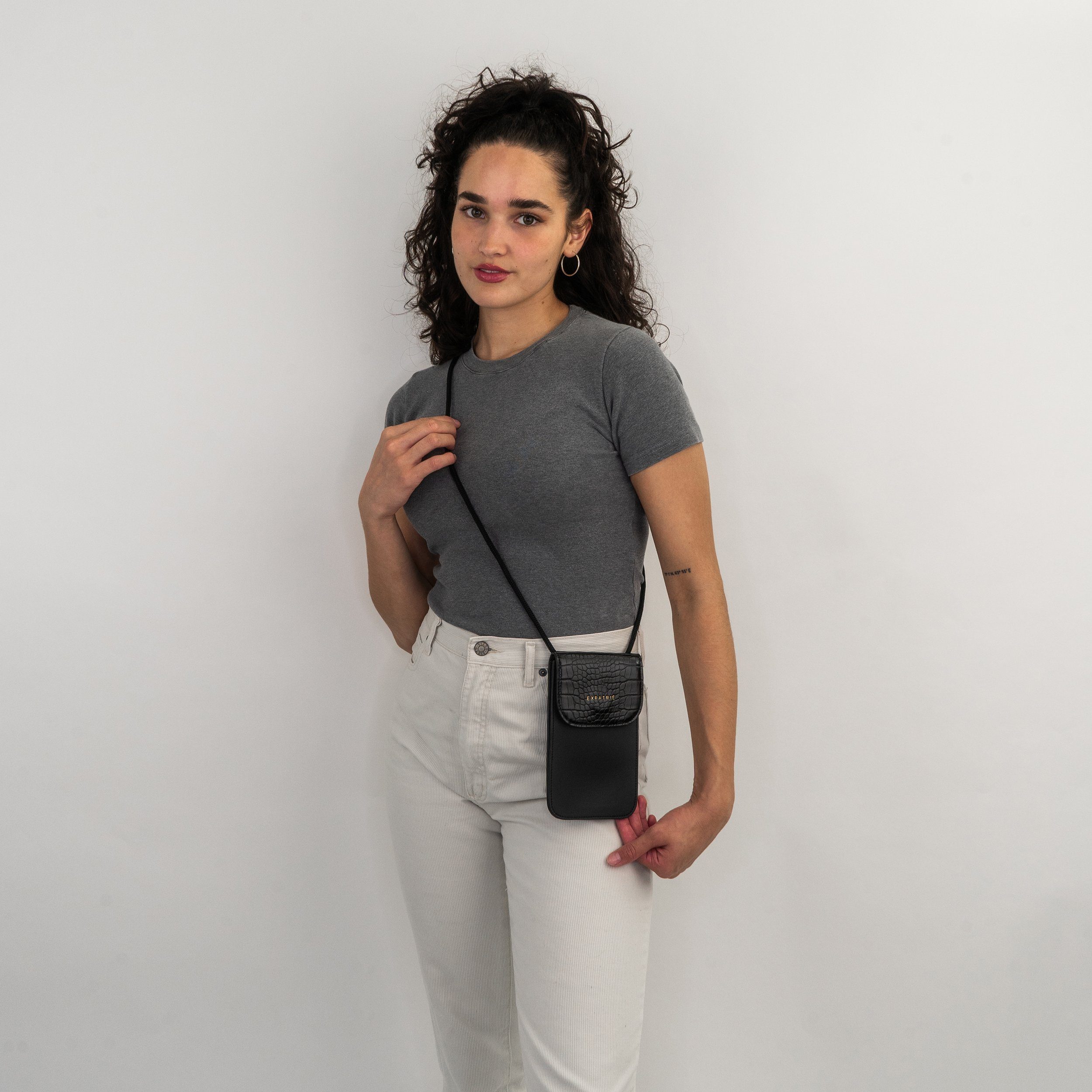 Expatrié Handytasche AMELIE Handytasche zum Umhängen Damen, Verstellbare Länge, Veganes Kunstleder