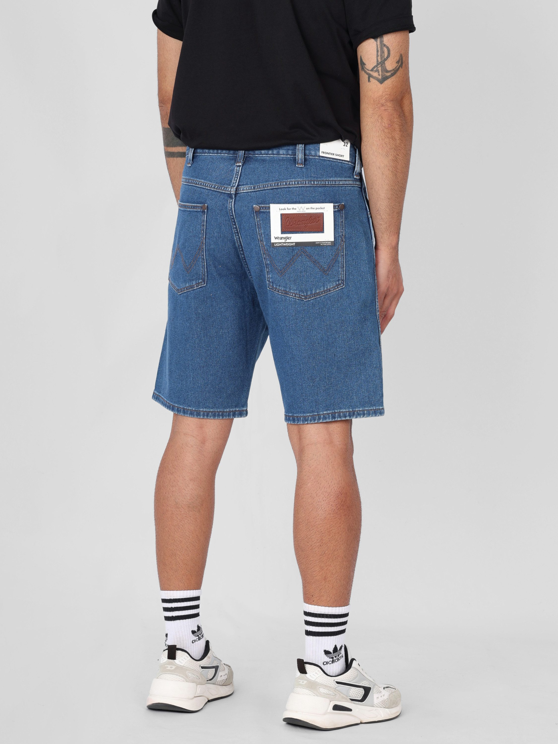 Wrangler Jeansshorts Relaxed Fit - FRONTIER DARK STONE SHORTS Leichtgewicht Denim ohne Stretch