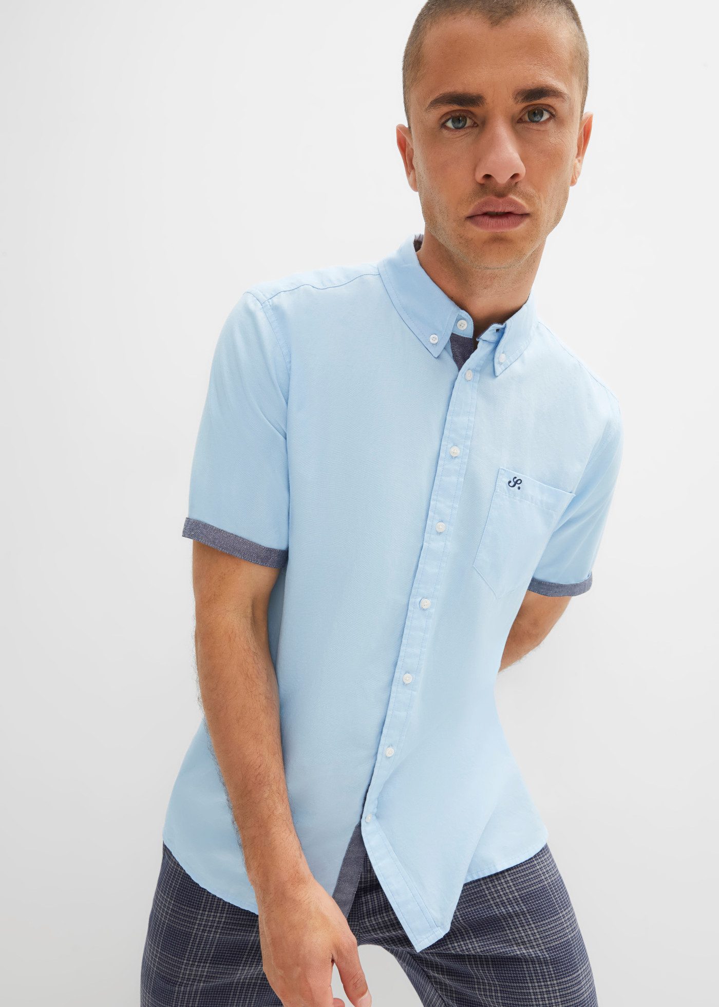 bonprix Kurzarmhemd Button-down-Kragen, aus reiner Baumwolle, Regular Fit, Kurzarm-Design