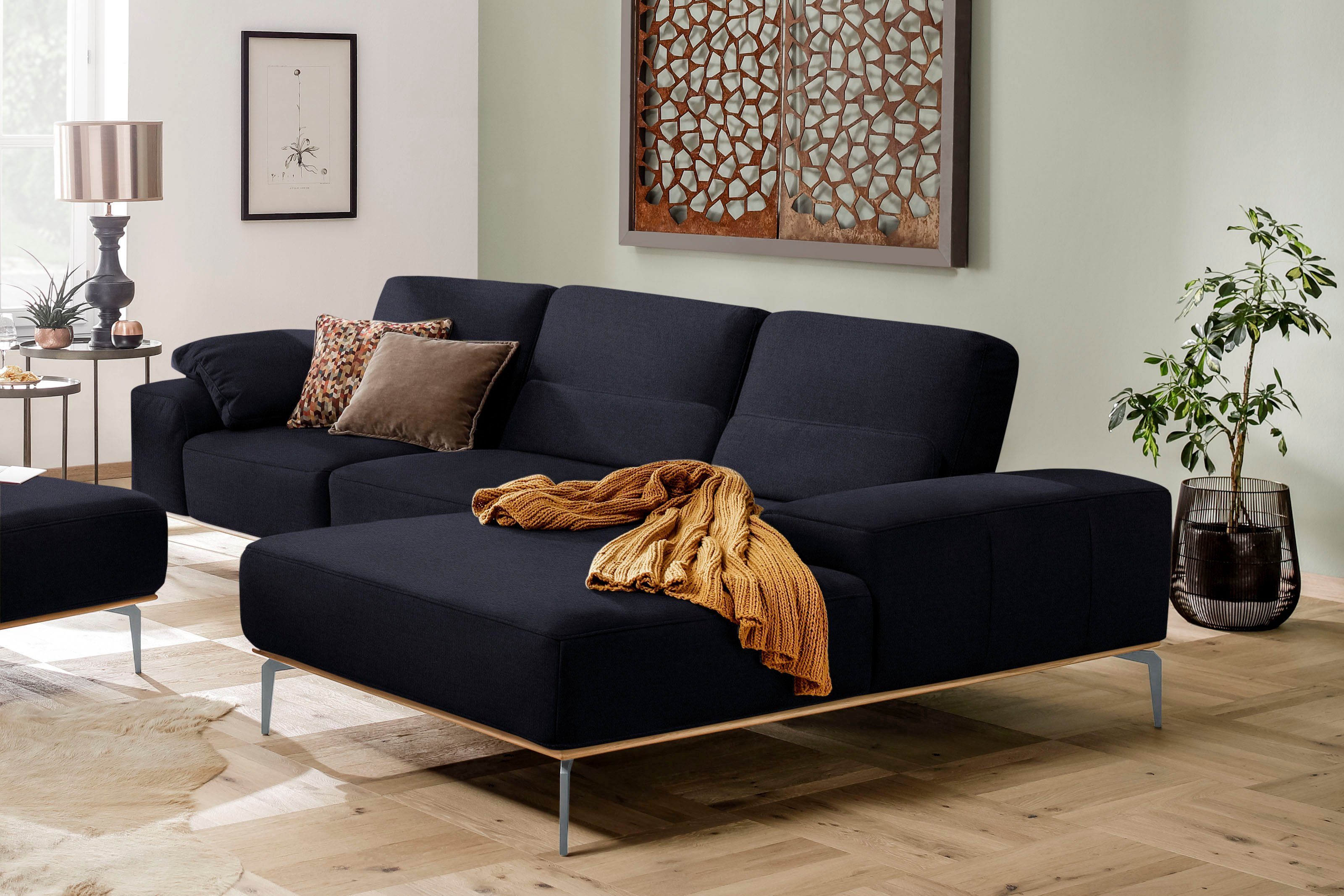 W.SCHILLIG Ecksofa run, mit elegantem Holzsockel, Füße in Silber matt, Breite 319 cm | Ecksofas