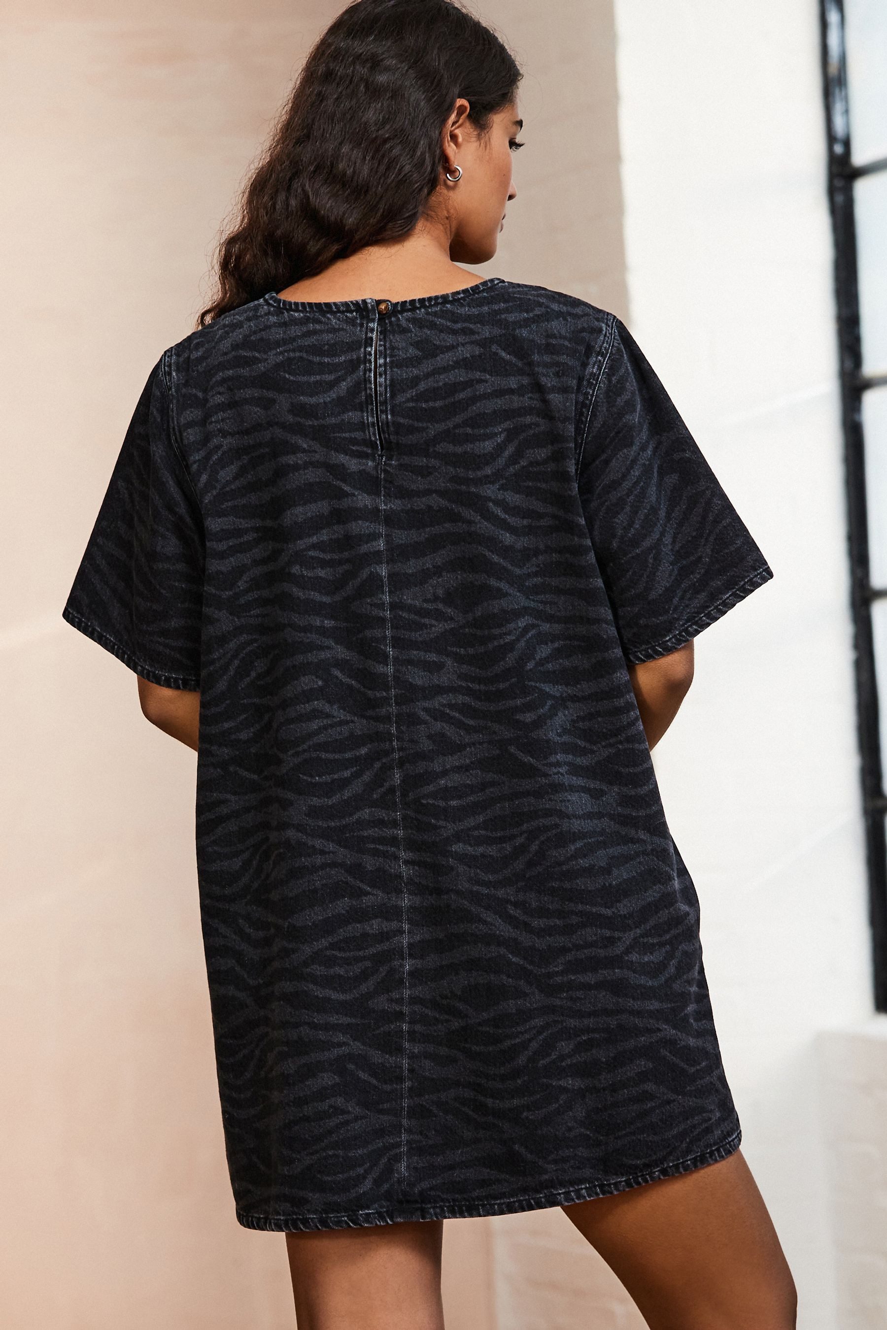 Next Jeanskleid Kurzärmeliges T-Shirt-Kleid aus Denim (1-tlg) günstig online kaufen