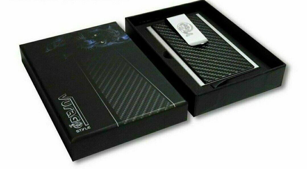 Vurago Mini Geldbörse CarbonCraft SecureSlim RFID Shield Kreditkartenetui mit Geldklammer (Kreditkartenetui in edler Geschenkbox, 1x Kreditkartenetui, 1x Geschenkbox), Verchromte und gravierte Geldspange mit Carbon Design
