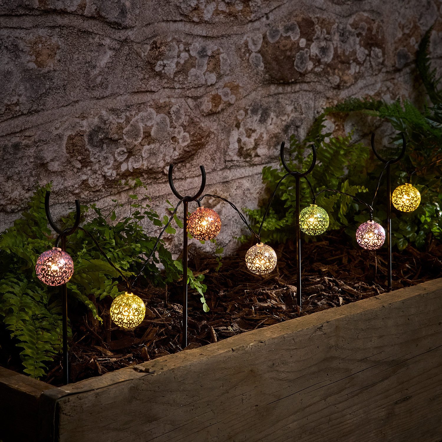 Lights4fun LED-Lichterkette 20er Solar Lichterkette marokkanische Kugeln bunt USB wiederaufladbar