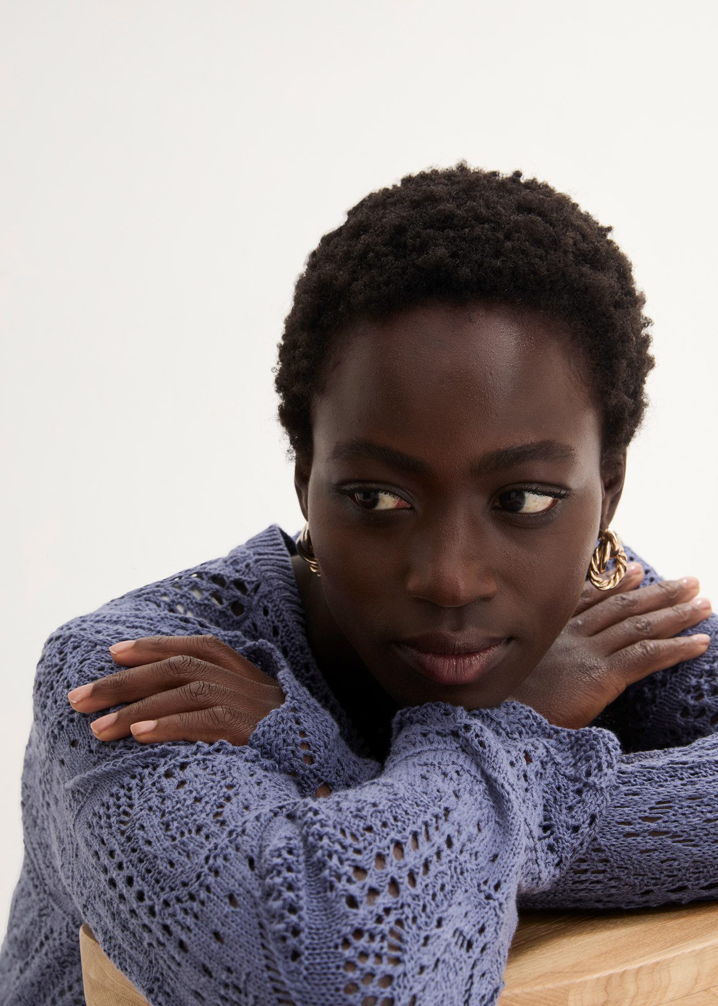 bonprix Longstrickjacke (1-tlg) lockere und offene Passform, mit femininem Lochmuster, casual Stil