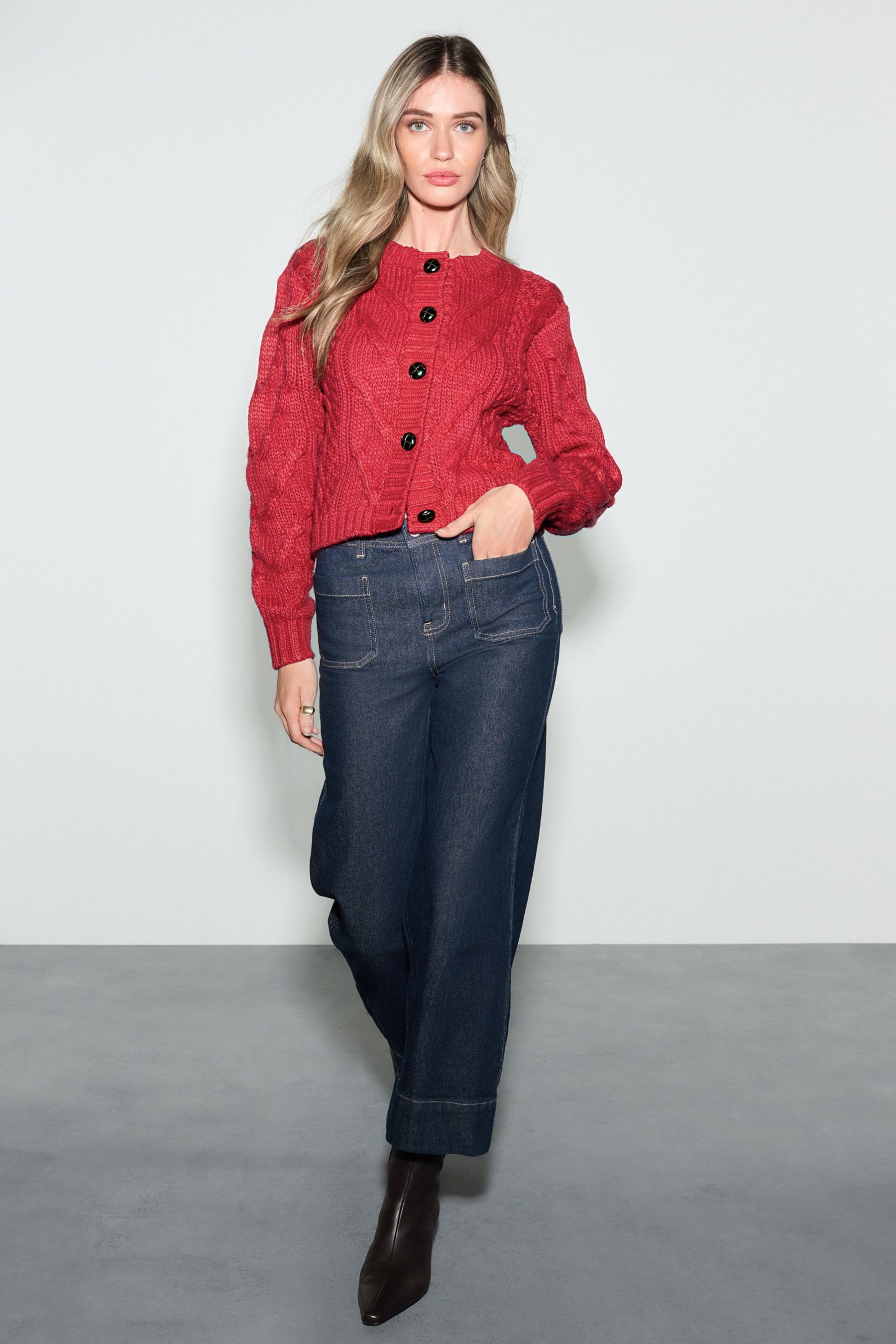 Next Caprijeans Kurze Jeans mit aufgesetzten Taschen (1-tlg)