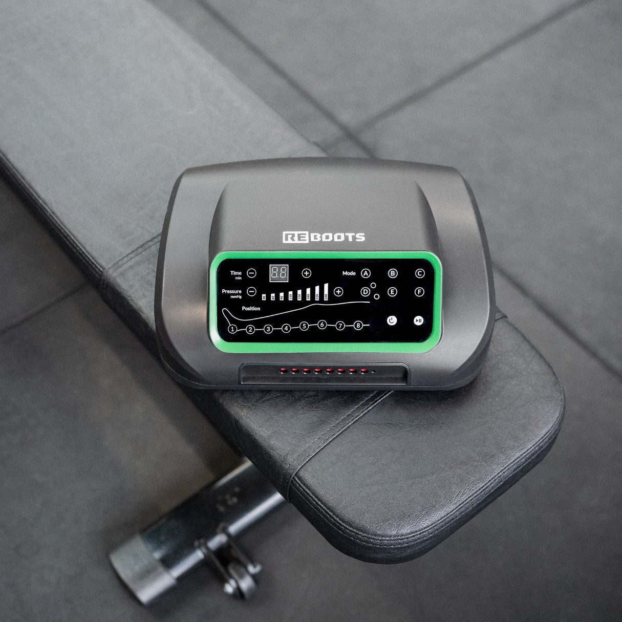 Reboots Massagegerät Reboots One Lite Recovery Boots – 6 Kammern, 240 mmHg, 6 Programme – Bild 5 von 5