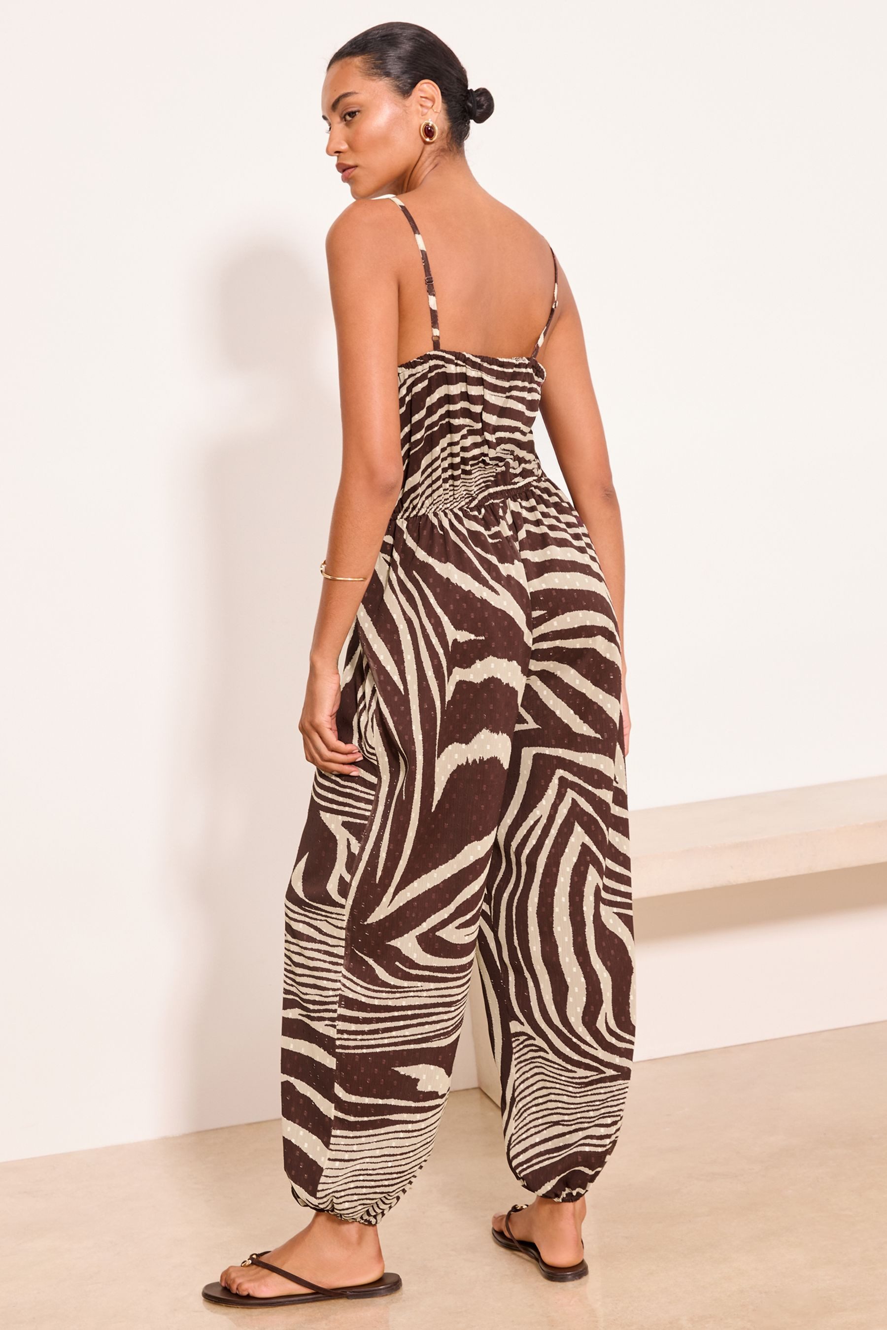 LIPSY Jumpsuit Lipsy Jumpsuit und Ballon-Hose, Regular (1-tlg)