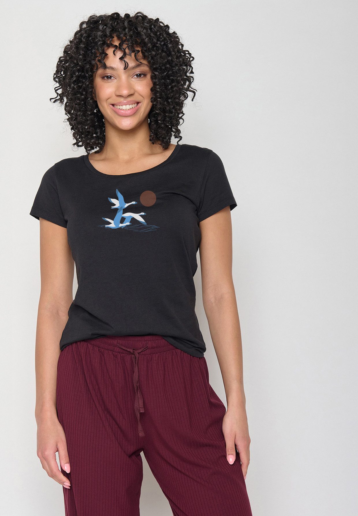 GreenBomb T-Shirt Loves Animal Goose Family Motiv Tiere Gans (1-tlg., 1) figurbetont, leicht tailliert, klassische Kurzärmel