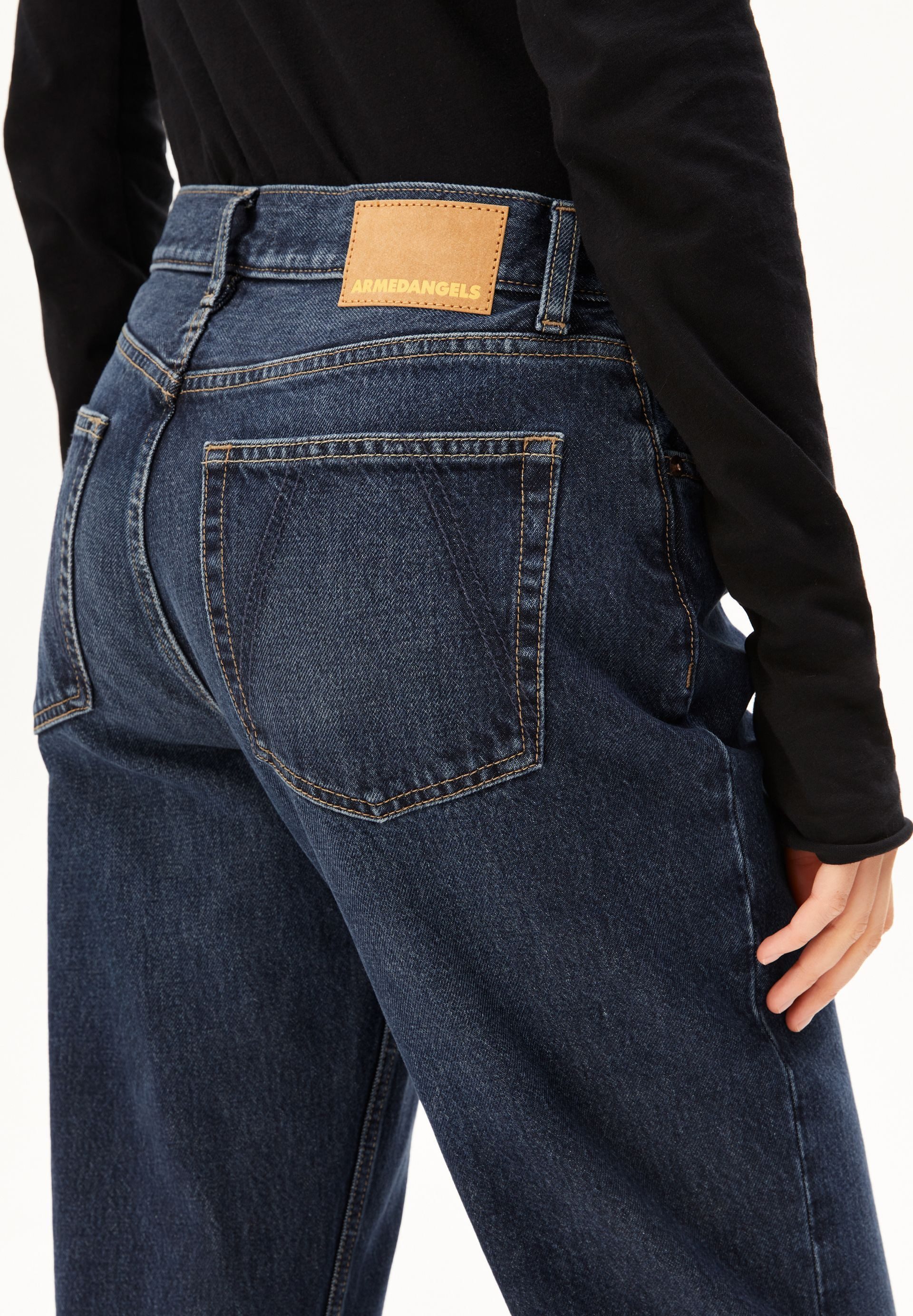 Armedangels Bootcut-Jeans AAKY Jeans aus 100% Bio-Baumwolle (Non-Stretch, Regular Fit) Mid waist – Bild 3 von 5