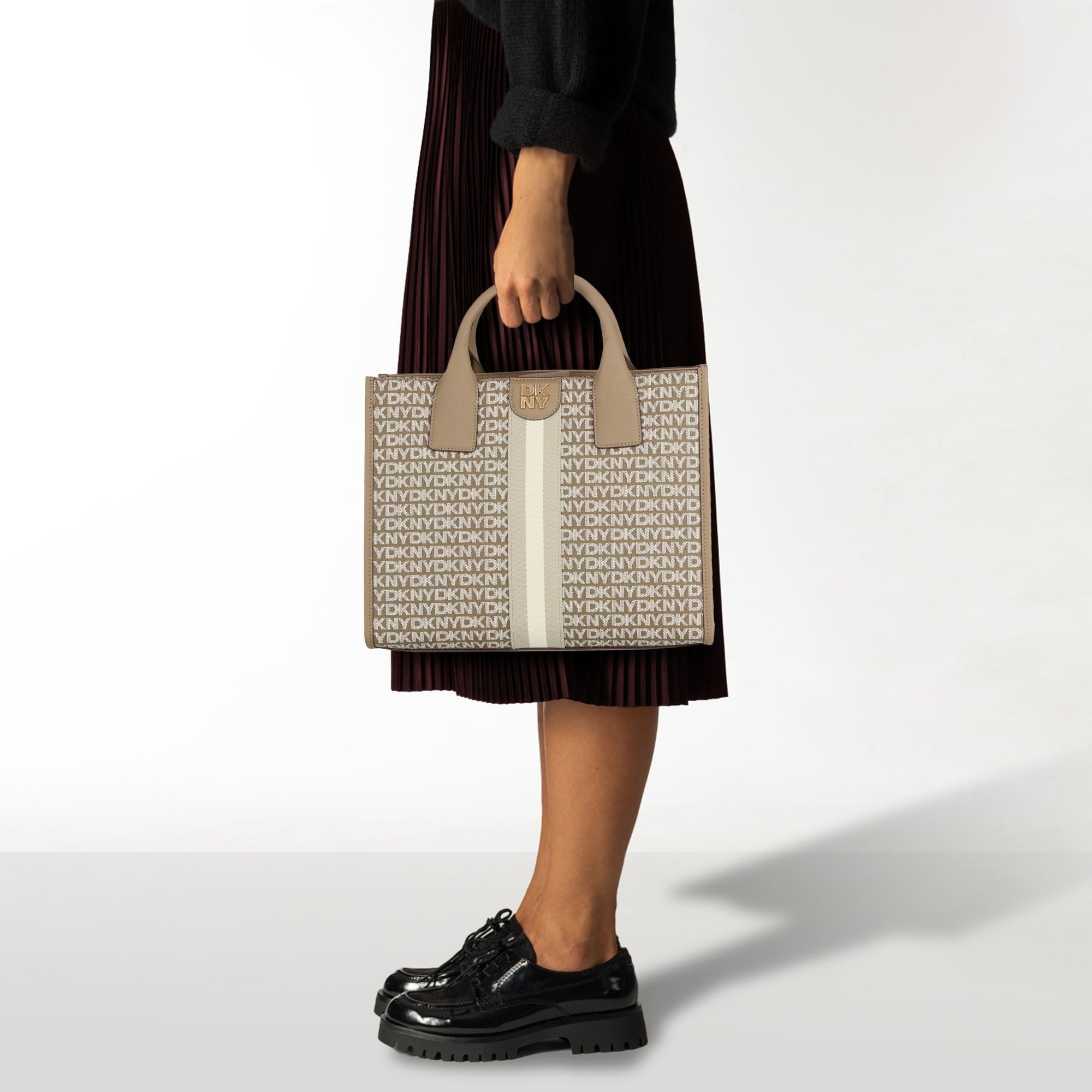 DKNY Henkeltasche Carol, Polyurethan