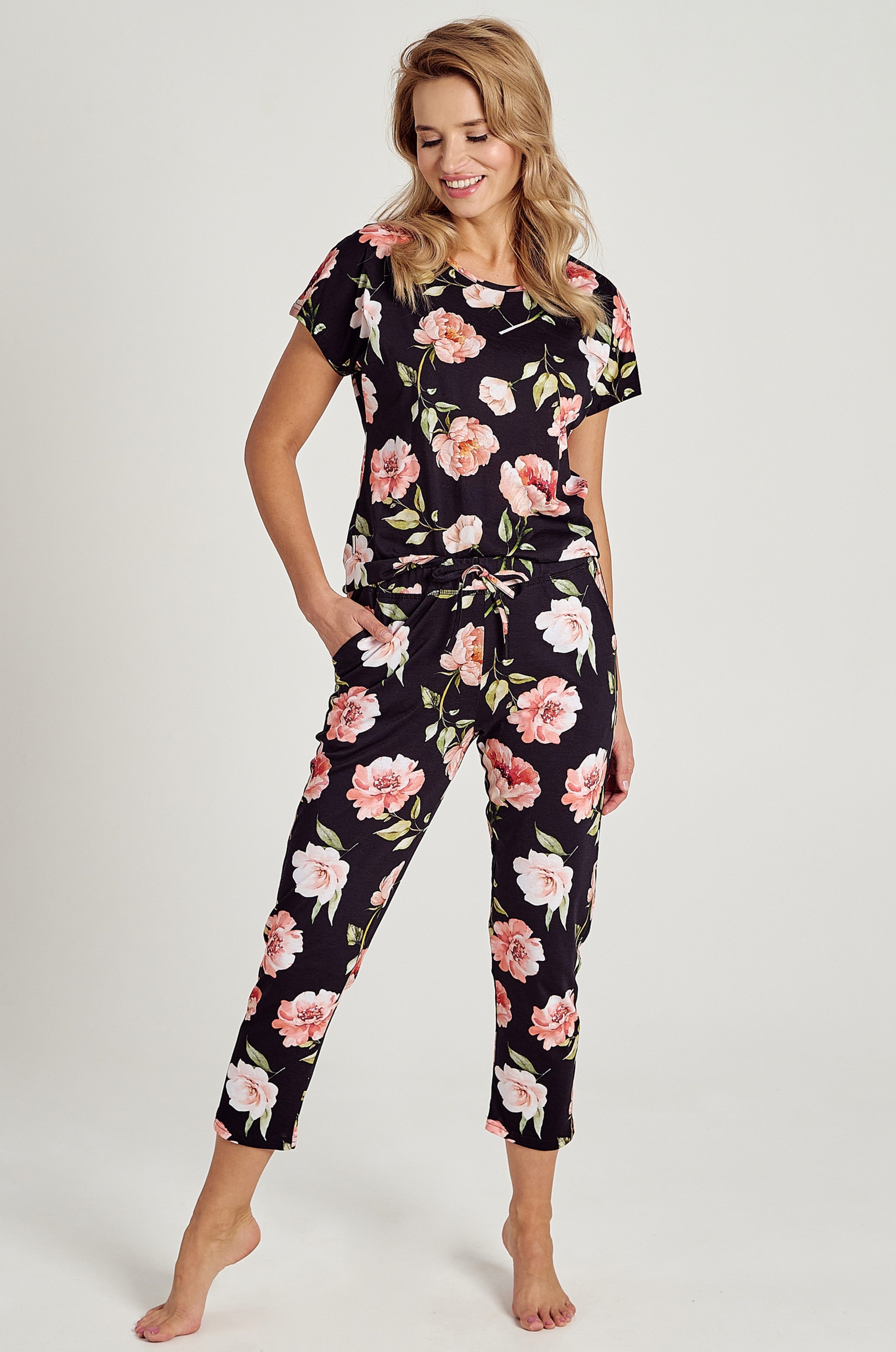 Capri-Pyjama Schlafanzug in schwarz